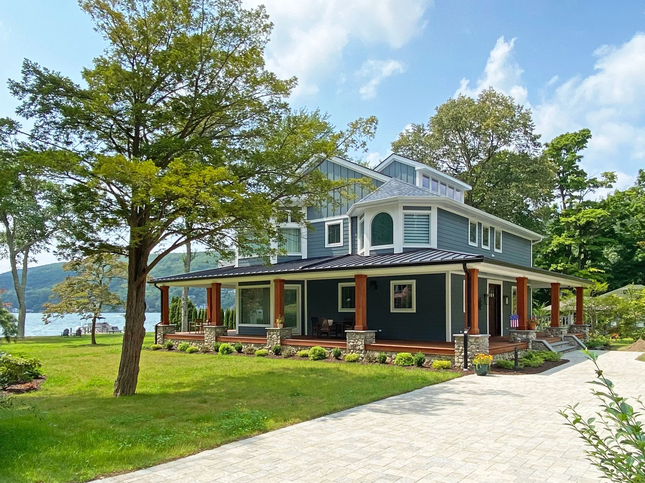 LAKE HOUSE - EXT 1.jpg