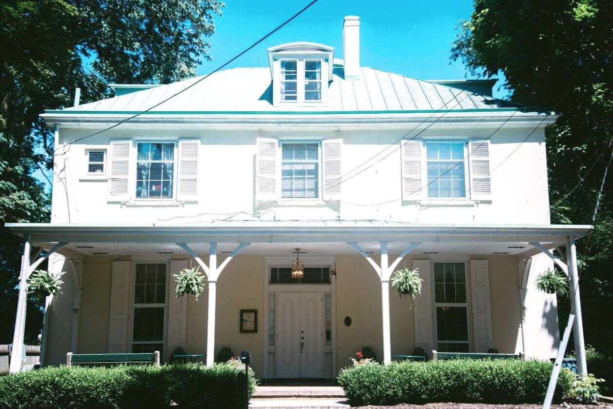 Chamounix Mansion Hostel Group Lodging