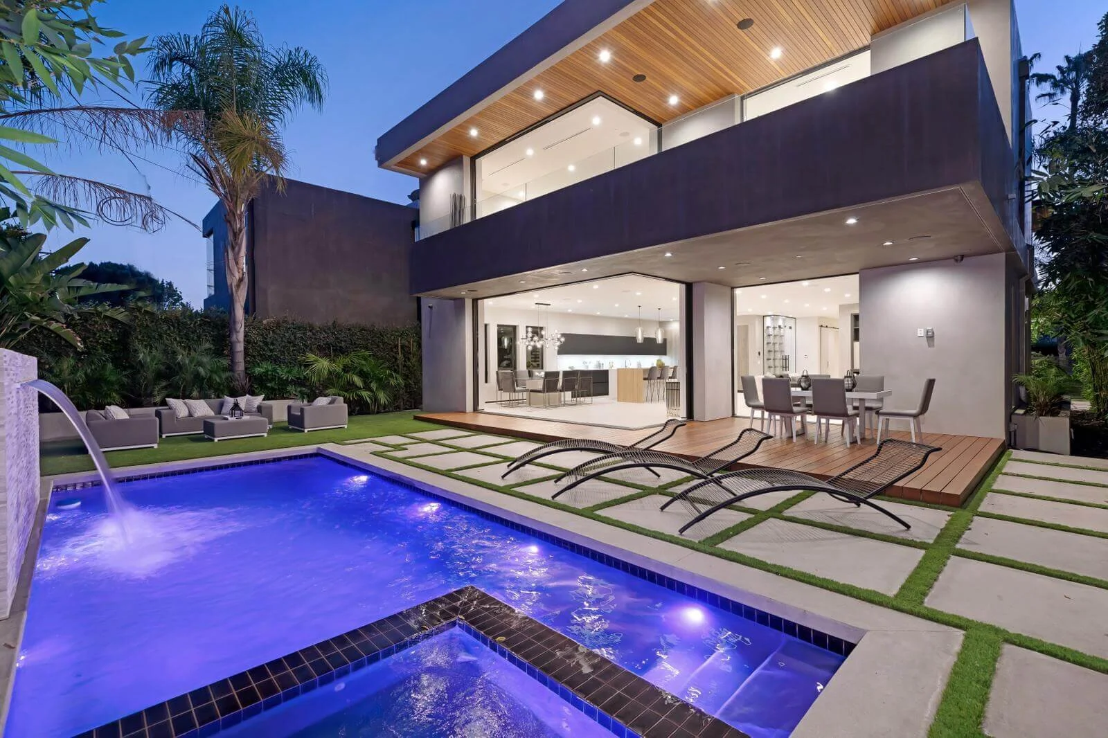 PHOTO-2019-12-26-13-06-50 2.jpg