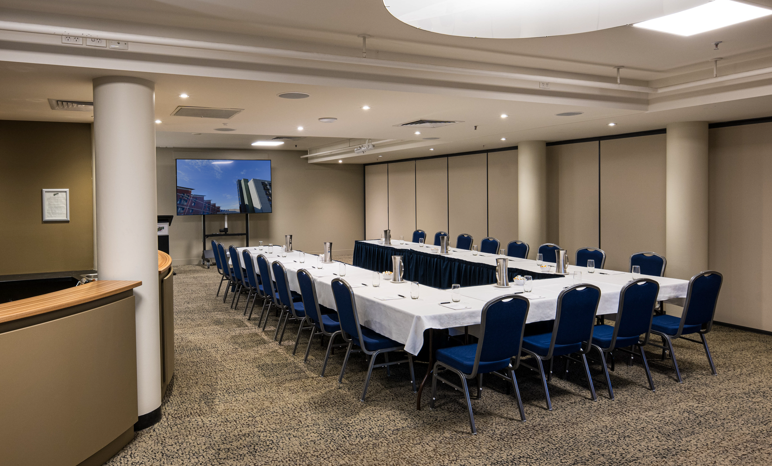 Half Merino Room - Multi-use event space for single or multi-day conference, workshop or meeting. Private bar area for service.