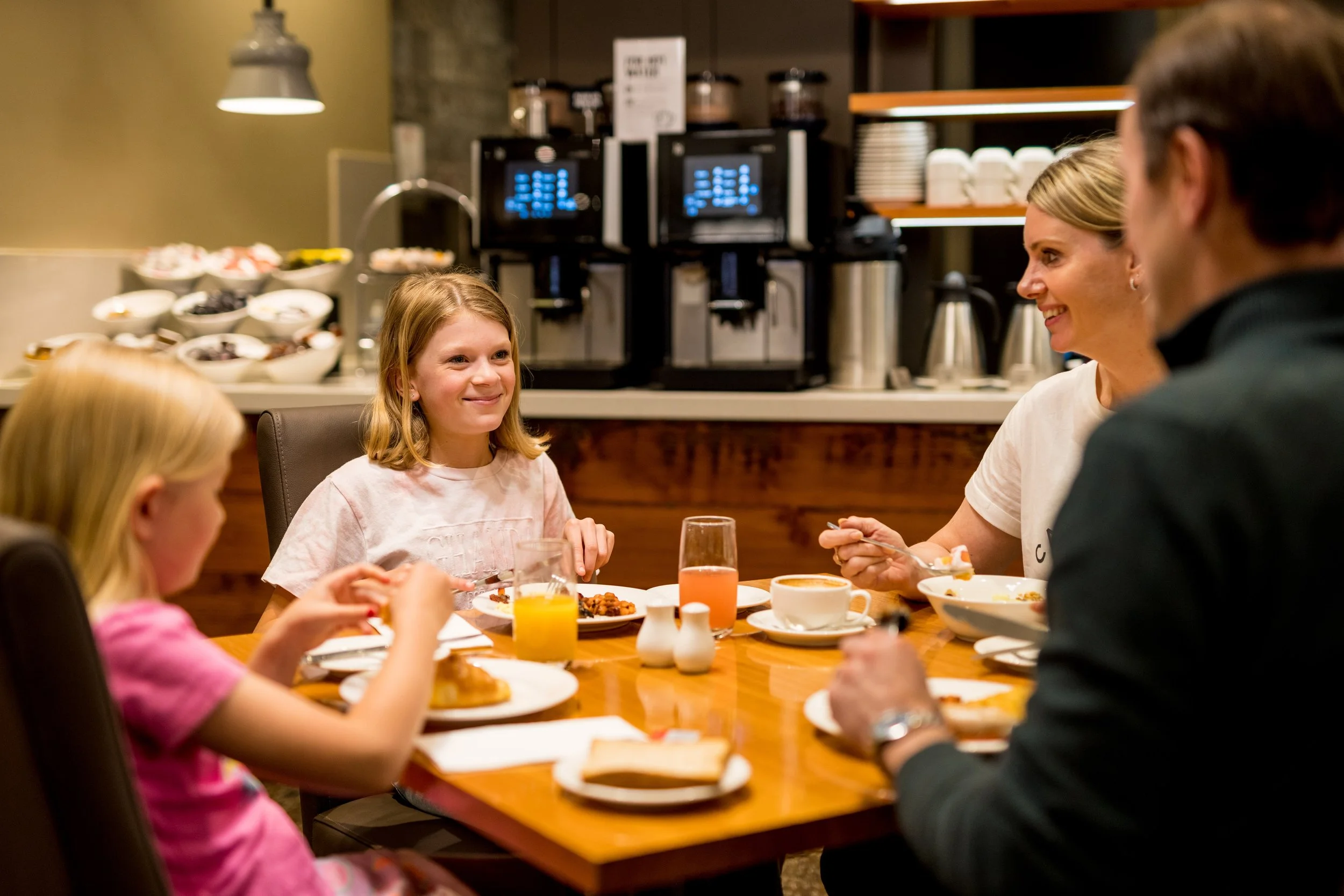 Delicious buffet breakfast served daily in Stockmans Restaurant