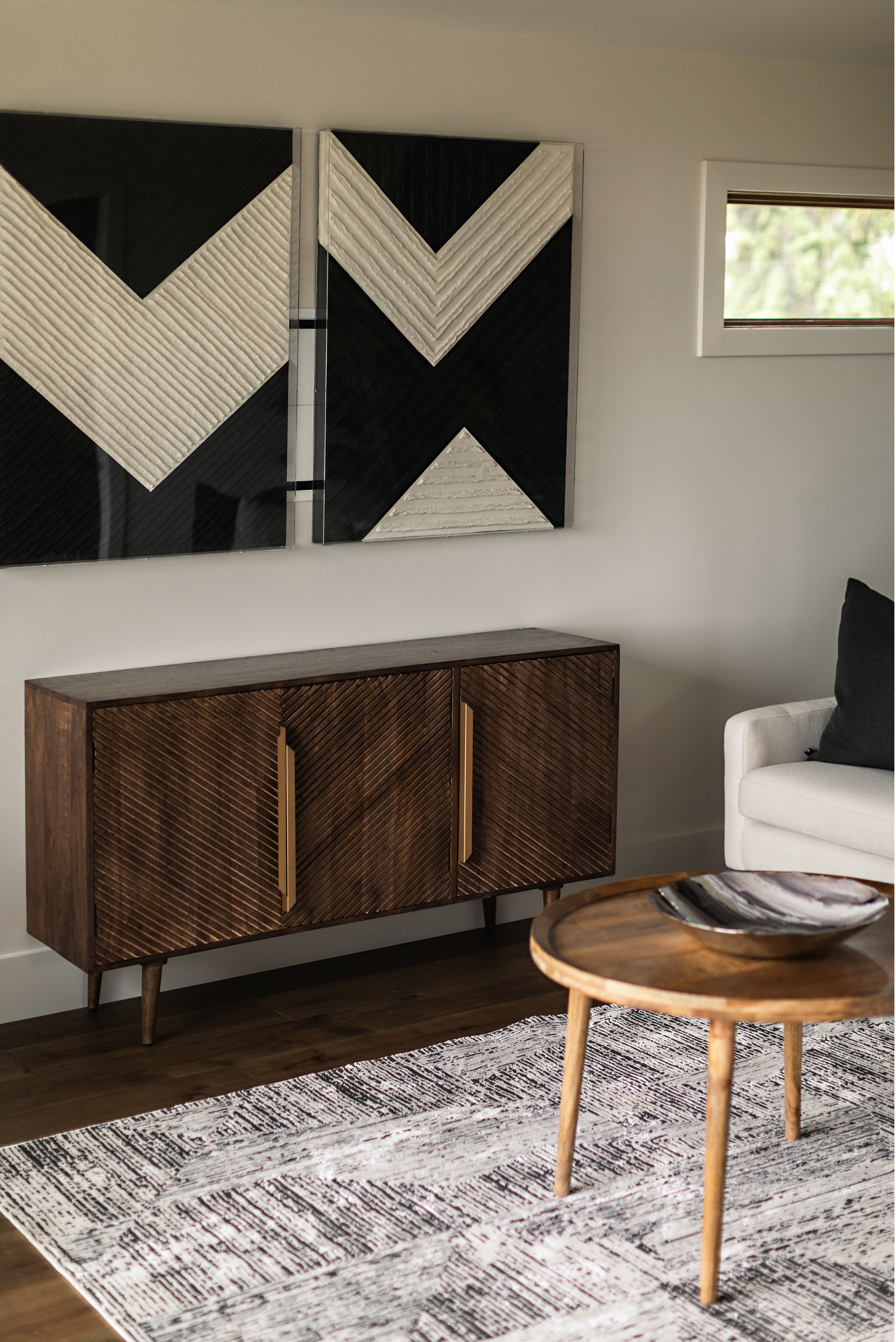Gallery Wall Interior Design Guide