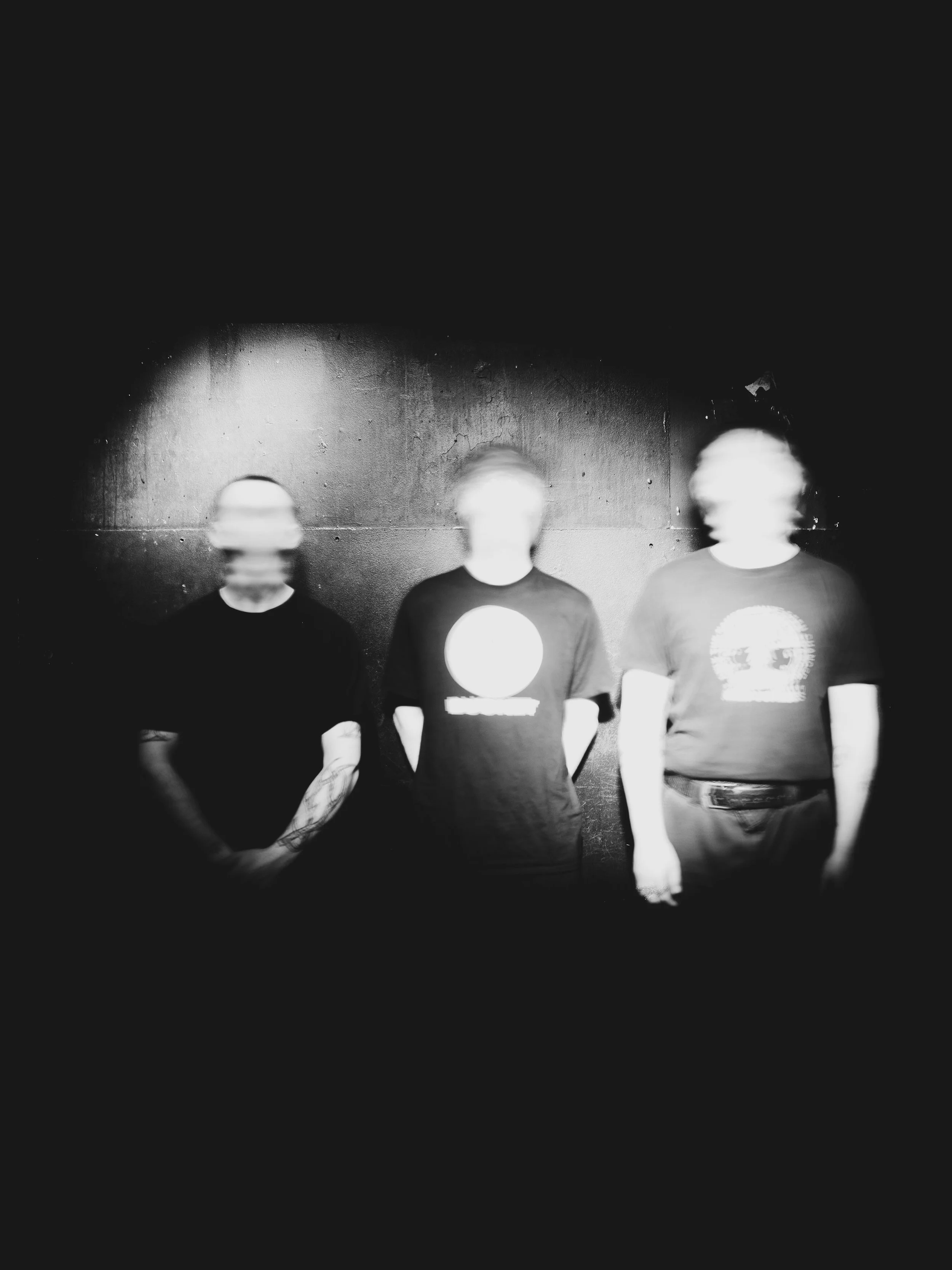 So much fun introducing Dublin trio @bucketband_ to press the last couple of months. Their ferocious new EP &lsquo;Mosaic&rsquo; is out now. 

Grappling with paranoia, mania, trauma and obsessive behaviour - the five tracks on &lsquo;Mosaic&rsquo; ar