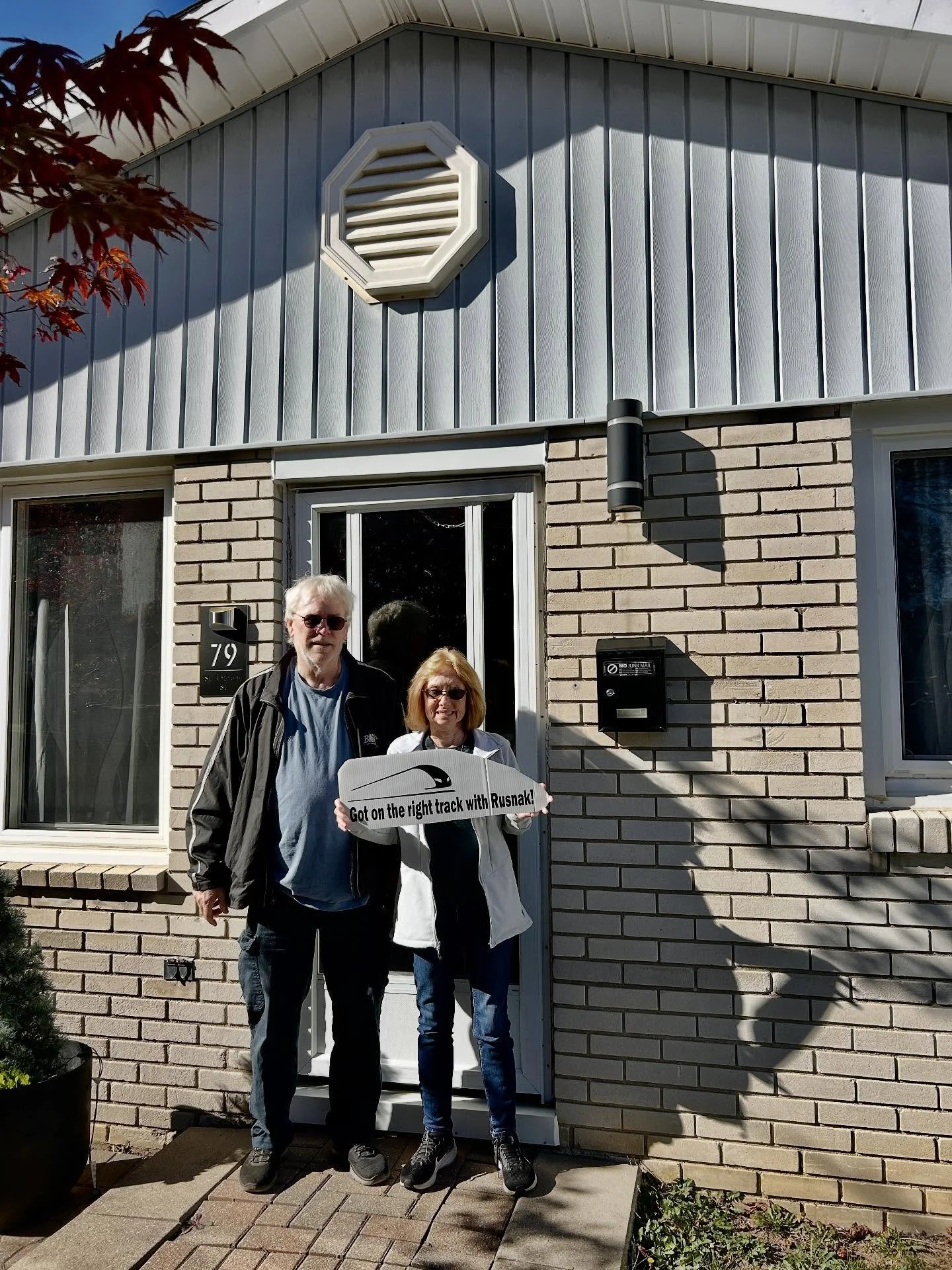 🚨Welcome back to 
📍Chatham-Kent!
Big congrats to John and Barbara on closing on your new home in Chatham! 

It was a pleasure working with you!! 
All the best to you both in the future!

🤝 Great working with you again @kasiakrzewina 
Thanks for co