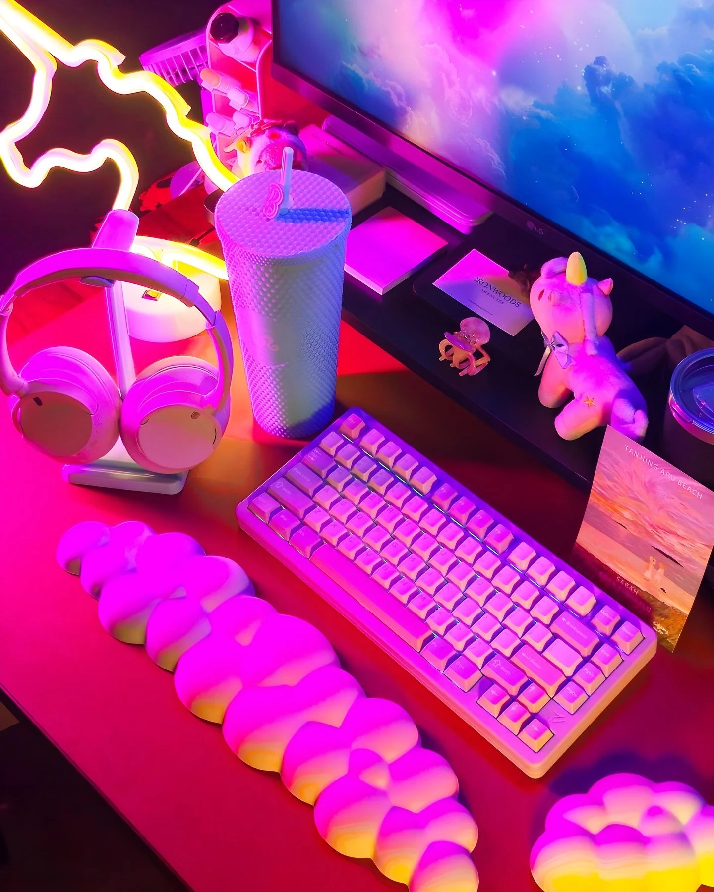 Some might say that this looks like a late-night Kedai Tom Yam with its unapologetic neon glow. We&hellip; have no comment, for fear of physical abuse.

This technicolour playground glows loud, almost as loud as the person that resides in this cozy c