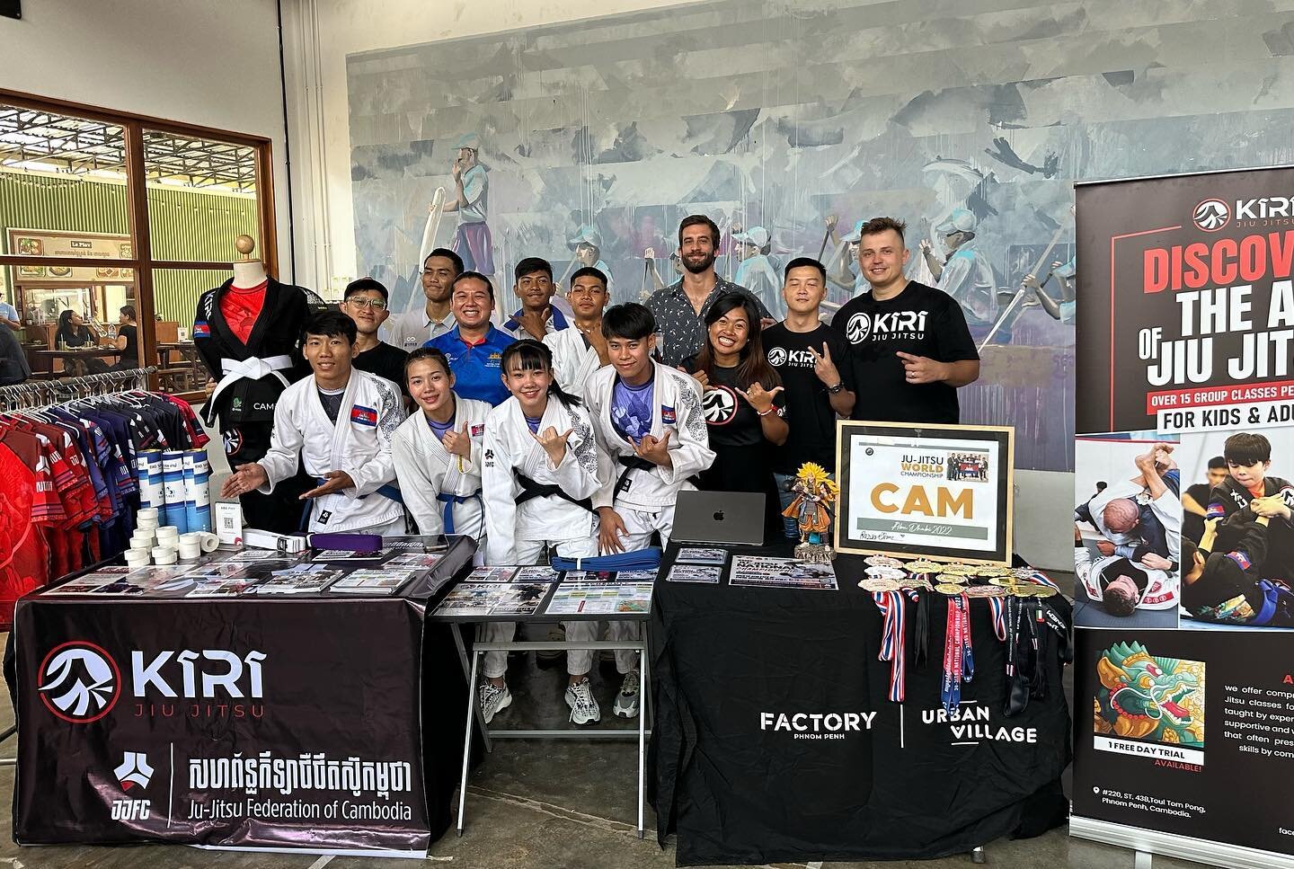 Check us out at the @fitness.festival.pp today!! 

.

* 𝐅𝐑𝐄𝐄 𝐓𝐑𝐈𝐀𝐋* come train with us first to see if you like it! Beginner friendly ✔️
.
.
Check out our website at www.kiri-jiujitsu.com for more info or message us with any questions.
.
Loc