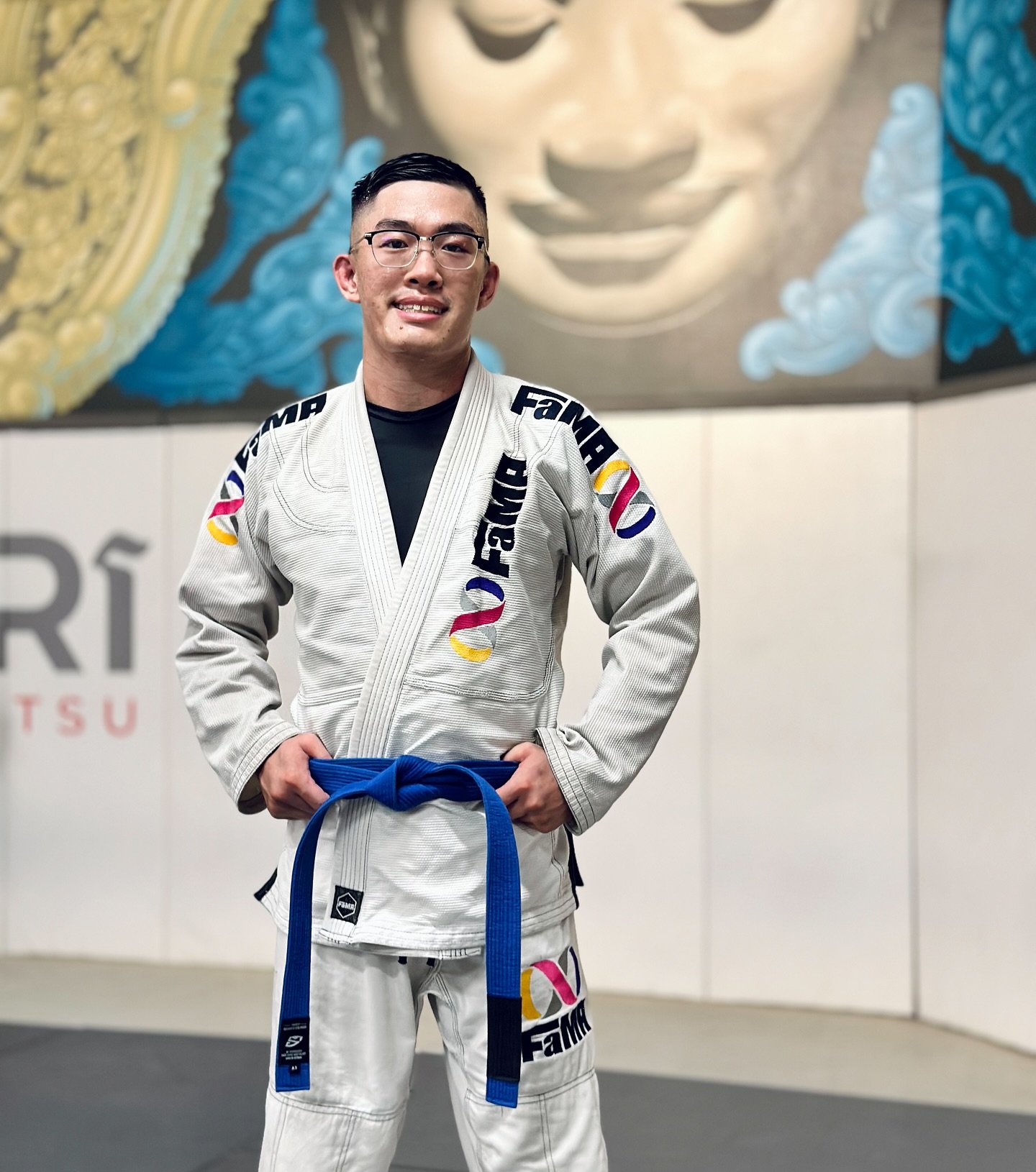 Congratulations to Amos for earning his Blue Belt in KIRI Jiu Jitsu! 🎉

Amos started his Jiu Jitsu journey back in Singapore with the FAMA team and has been with KIRI for multiple years now, displaying great technique!
#congratulations

🔵🔵🔵🔵⚫️⚫️