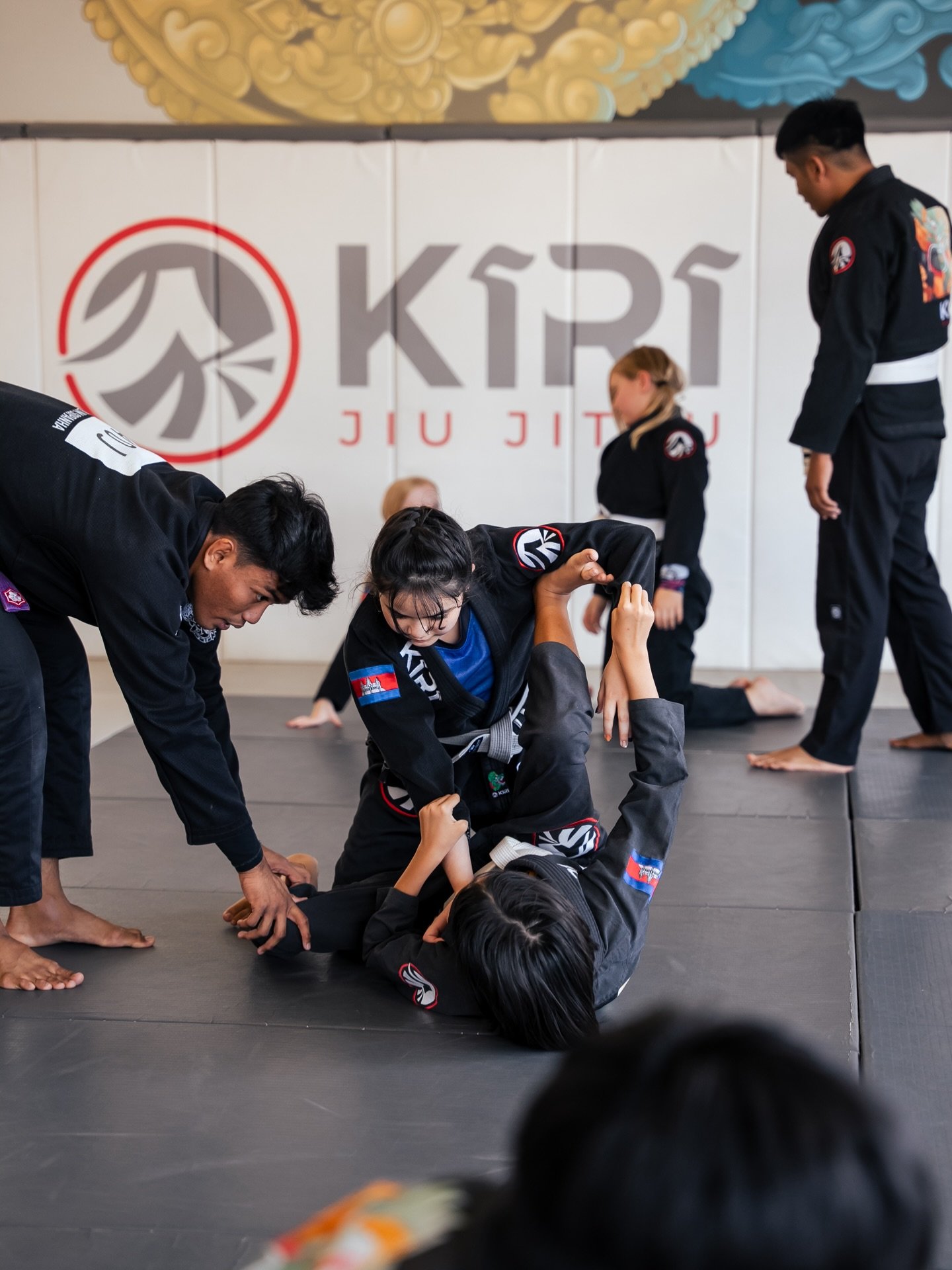 Back to our full schedule tomorrow!
𝙏𝙧𝙖𝙞𝙣. 𝙎𝙬𝙚𝙖𝙩. 𝙇𝙚𝙫𝙚𝙡 𝙪𝙥 &amp; 𝙃𝙖𝙫𝙚 𝙛𝙪𝙣.

See you on the mats.🥋🌪️
.
.

Welcome to 𝗞𝗜𝗥𝗜 𝗝𝗶𝘂 𝗝𝗶𝘁𝘀𝘂 ⛩️
𝘊𝘦𝘭𝘦𝘣𝘳𝘢𝘵𝘪𝘯𝘨 5 𝘠𝘦𝘢𝘳𝘴 𝘰𝘧 𝘙𝘰𝘭𝘭𝘪𝘯𝘨!

🇰🇭 𝗖𝗮𝗺𝗯𝗼𝗱𝗶?