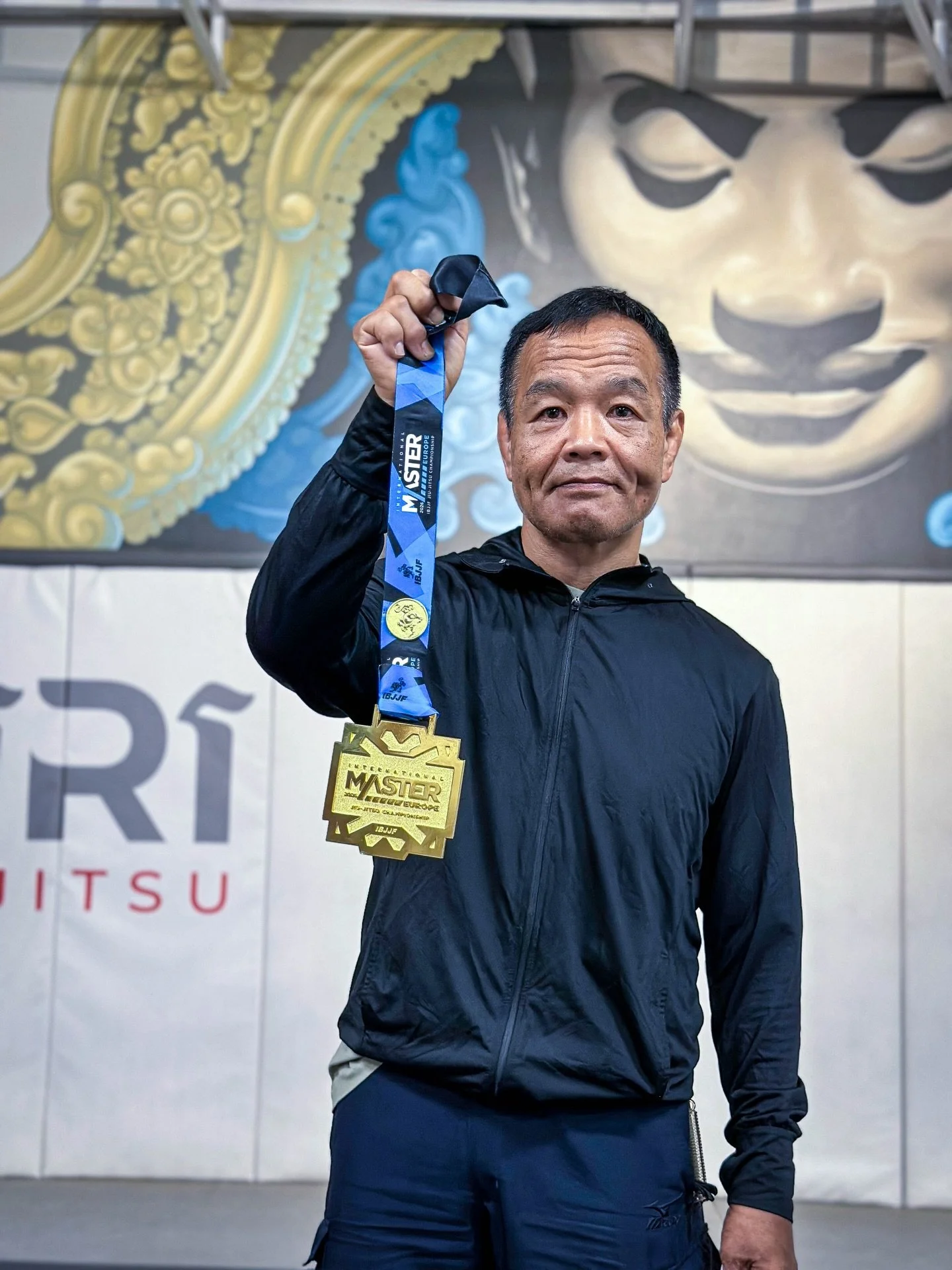 Congratulations to Mr. Yuji Takakura, EUROPEAN CHAMPION at Black Belt level, at 62 years old he inspires all of us!🥷🏼

What's your excuse?

Let's train! 🥋