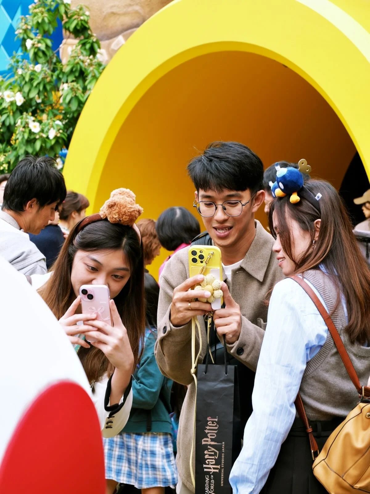 Our next stop? 
The happy place.
Stay curious 😜

#fun #happyplace #wonderland #positivity #positivevibes #choosehappiness #lifestyle #osaka #universalstudiososaka #thesturgheons