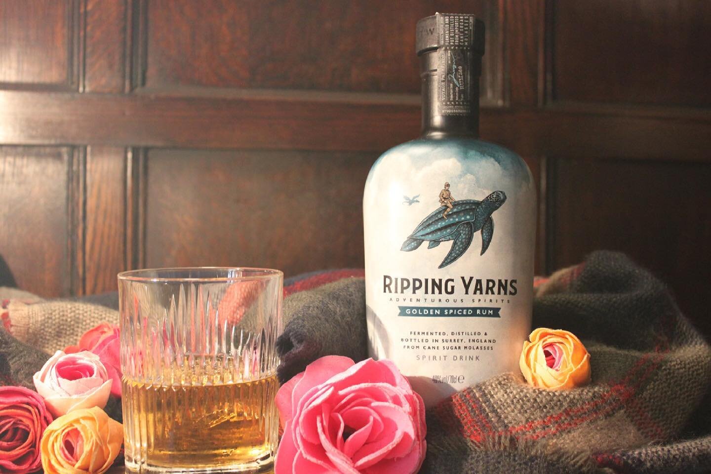 A special gift for MOTHERS DAY! 💕 
To celebrate all Mums, there&rsquo;s 10% OFF our AWARD WINNING GOLDEN SPICED RUM! Share the love and order before midnight Tuesday 9th of March with code: MUM1.  Best shared with Family and Friends. &bull;
&bull;
&
