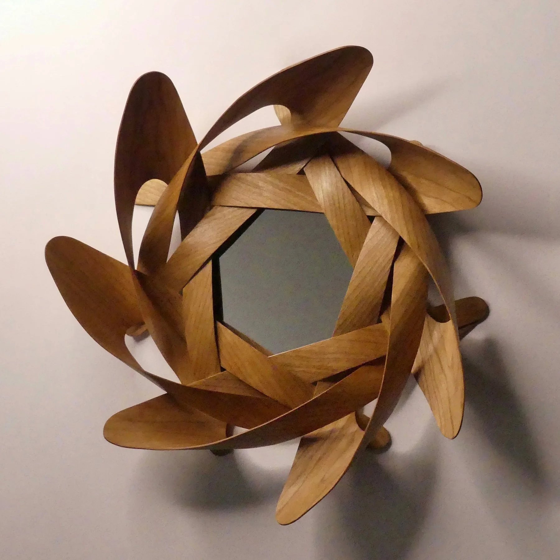 Mobius Mirror 1.jpg