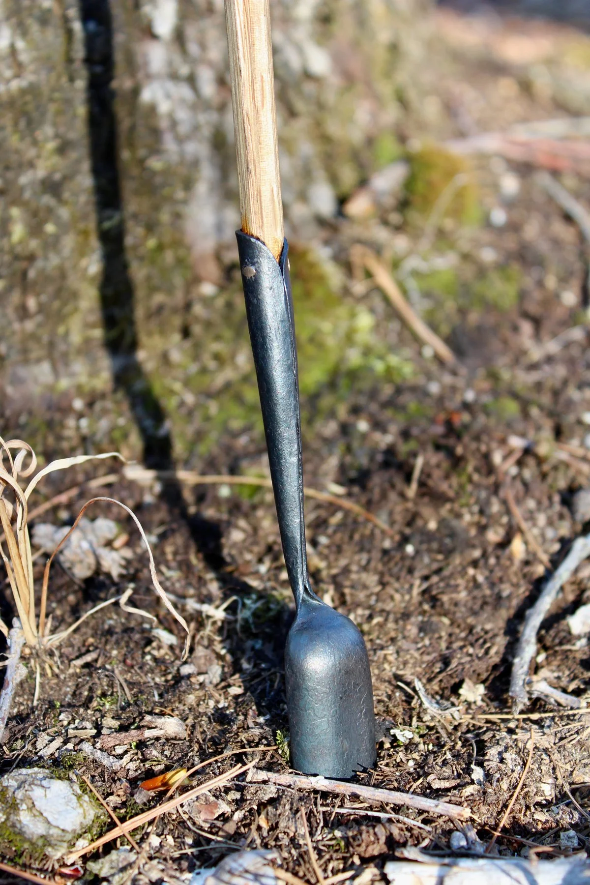 Long Shovel w_ Charlie4.jpg