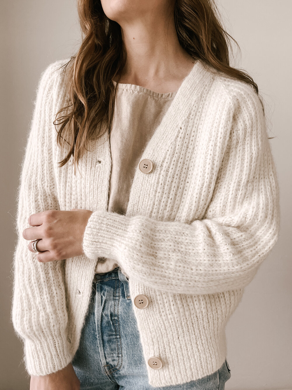 Scrupulous Bliv Teenageår Oversized Seasons Cardigan - Knitting Pattern — Ozetta