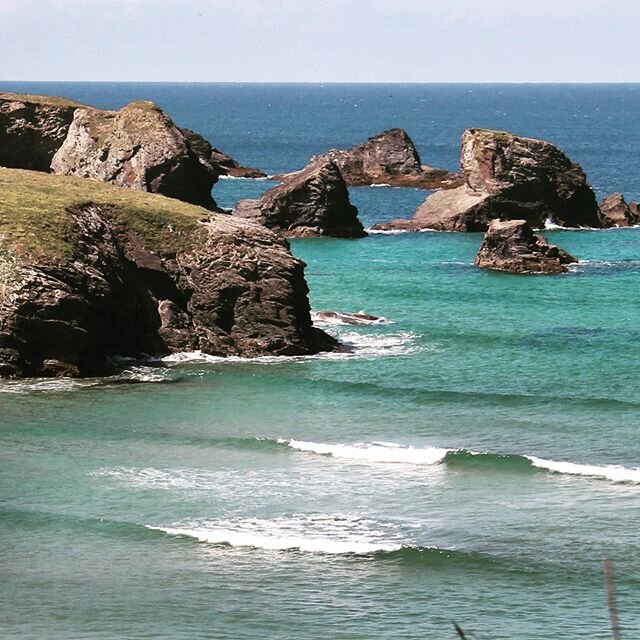 Stunning walk today looking down at Porthcothan from the cliff footpath. The colour of the sea is unreal. ......
.
.
.
#sea #coast #seascape #northcornwall #cornwall #coastalliving #stunning #instagood #picoftheday #sheep #quiet #lockdown #view
