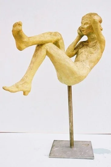 431A TelephoneGirl cast 12.5x9 w.base.JPG