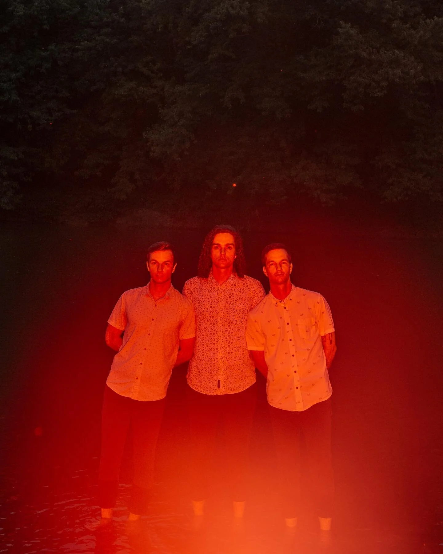 READY COMES OUT TONIGHT. 🤯That&rsquo;s all. Carry on :)

📸: @abrokenlightbulb