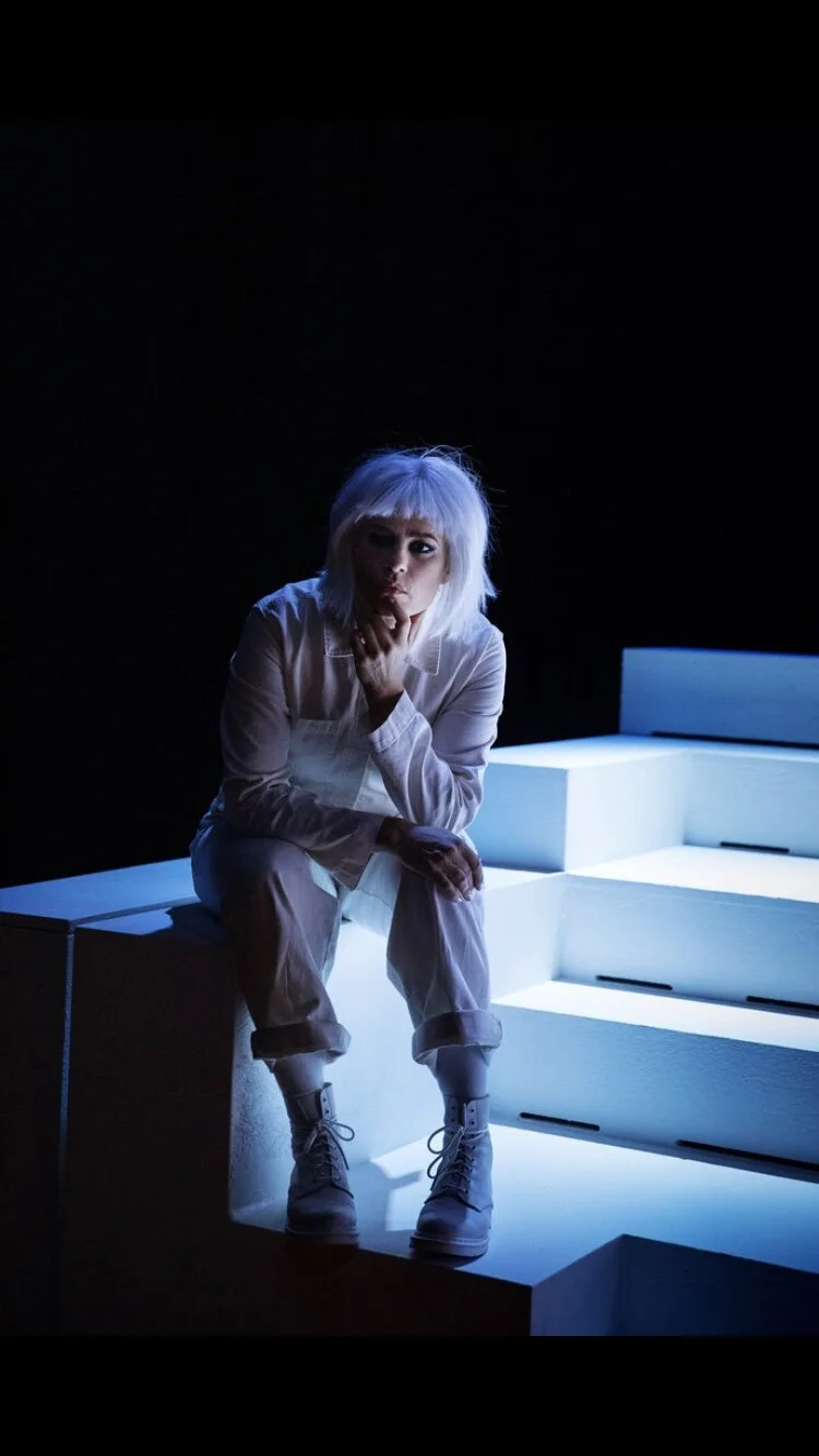 Vi som är hundra, Svenska Teatern