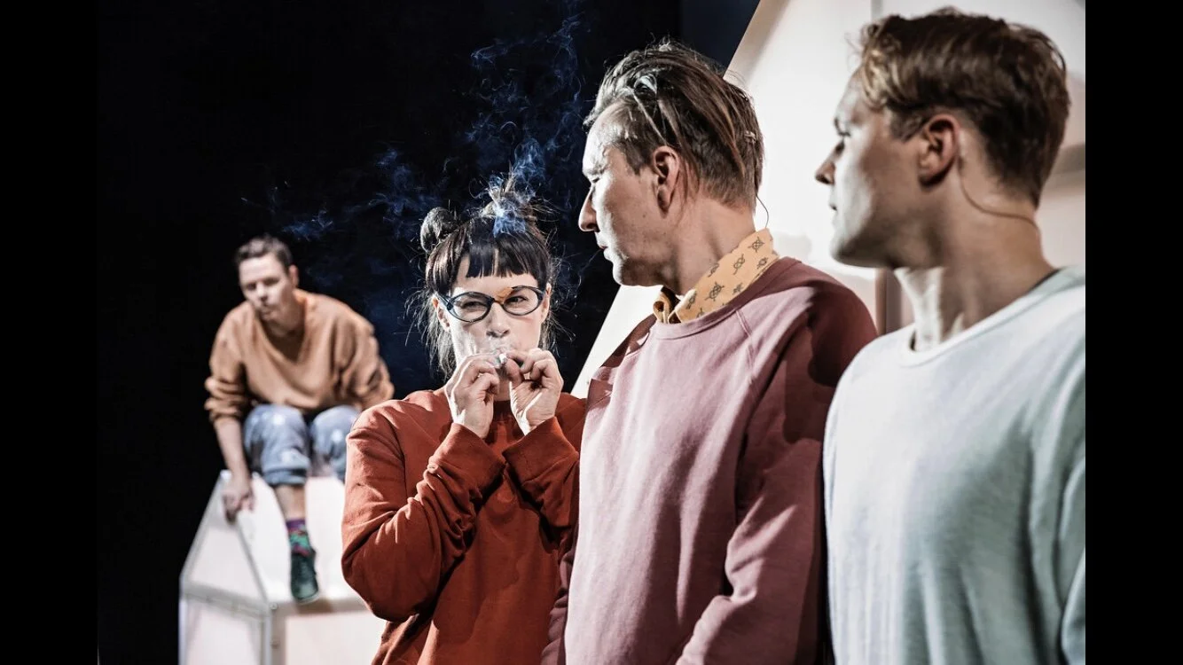 Landet, Svenska Teatern