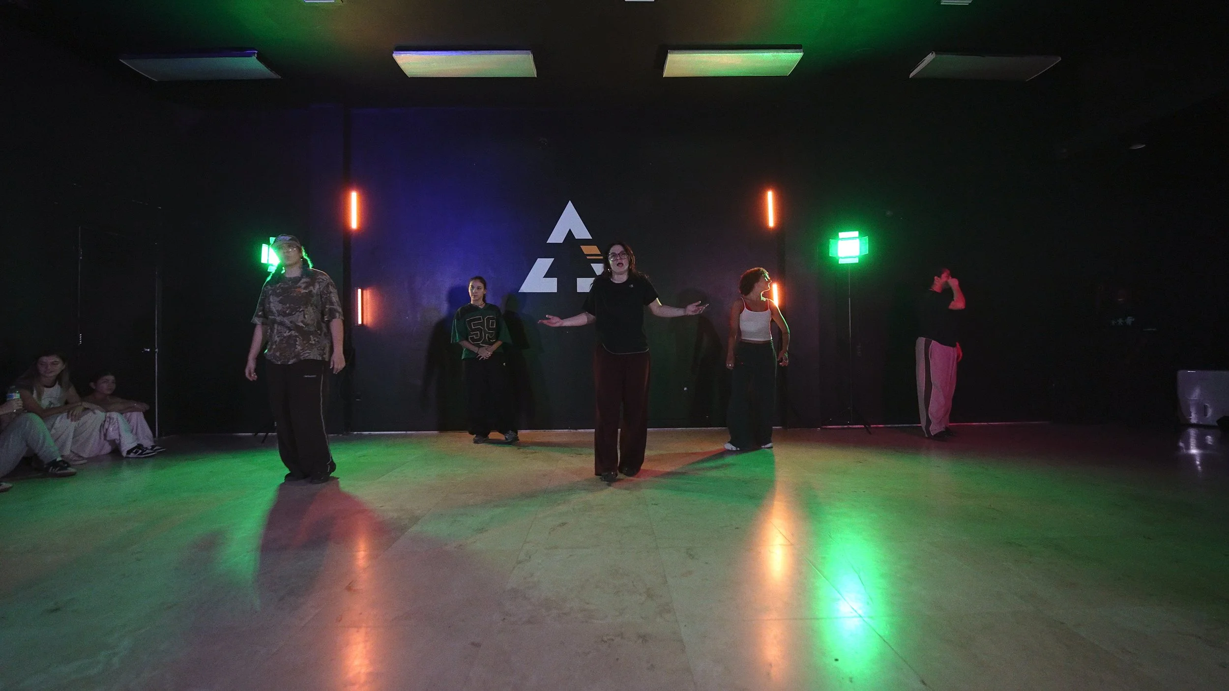 26.03.25 - Group 1 - Bee - Lost - Cambio