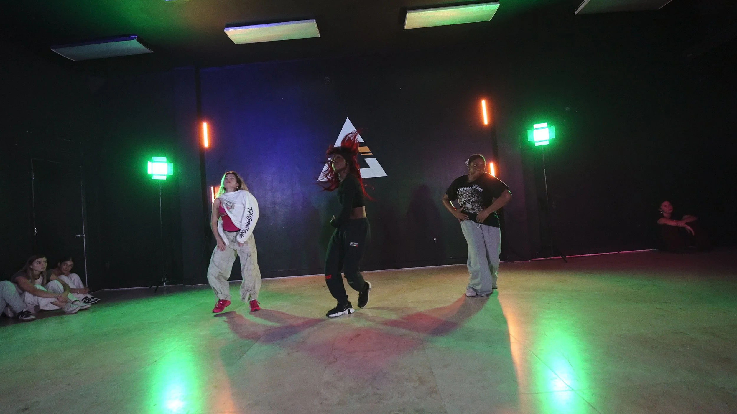 26.03.25 - Group 5 - Bee - Lost - Cambio