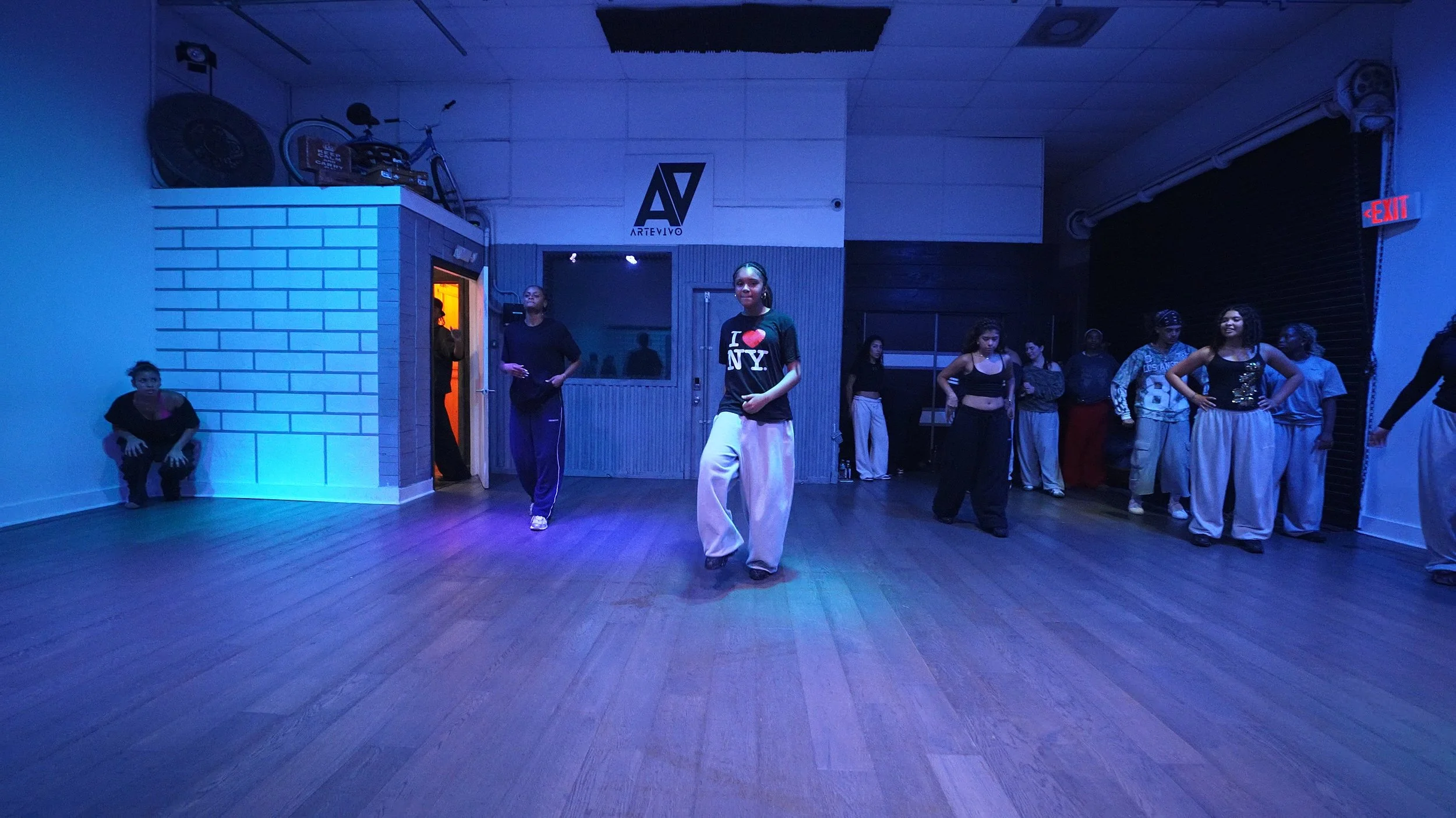 Group 3 - Dust (by @uhhvonte.tv) G Choreography.jpg