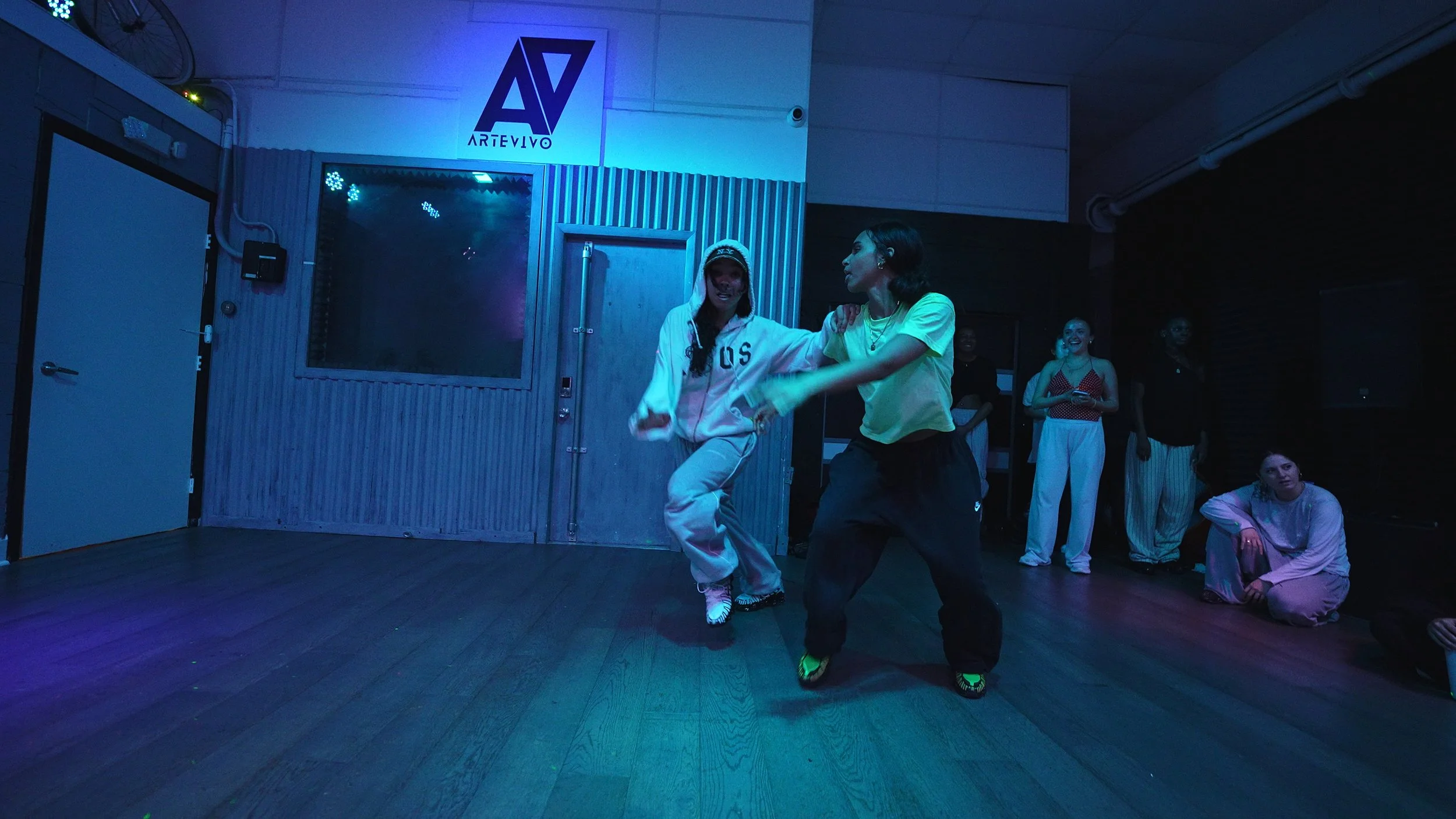 26.03.12 - Group 14 - G - Take Care R2 - Artevivo