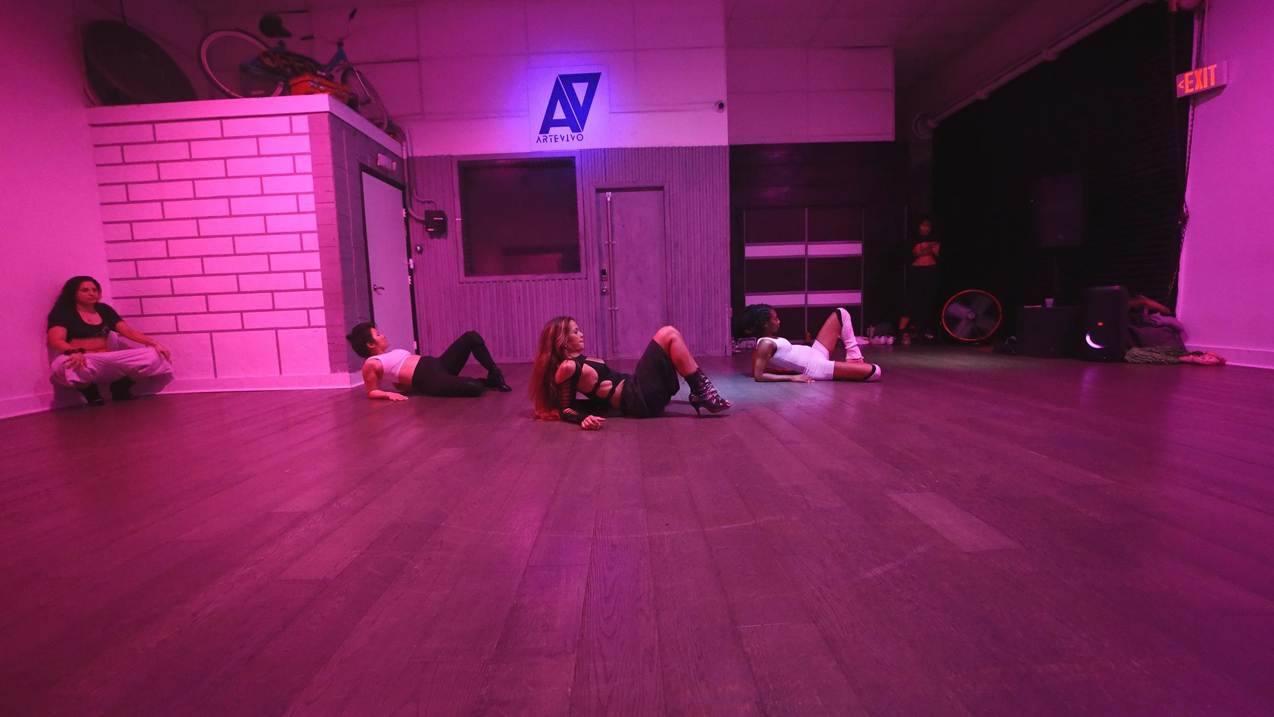 26.04.10 - Group 3 - Gabrielle - Searching - Artevivo (Round 2)