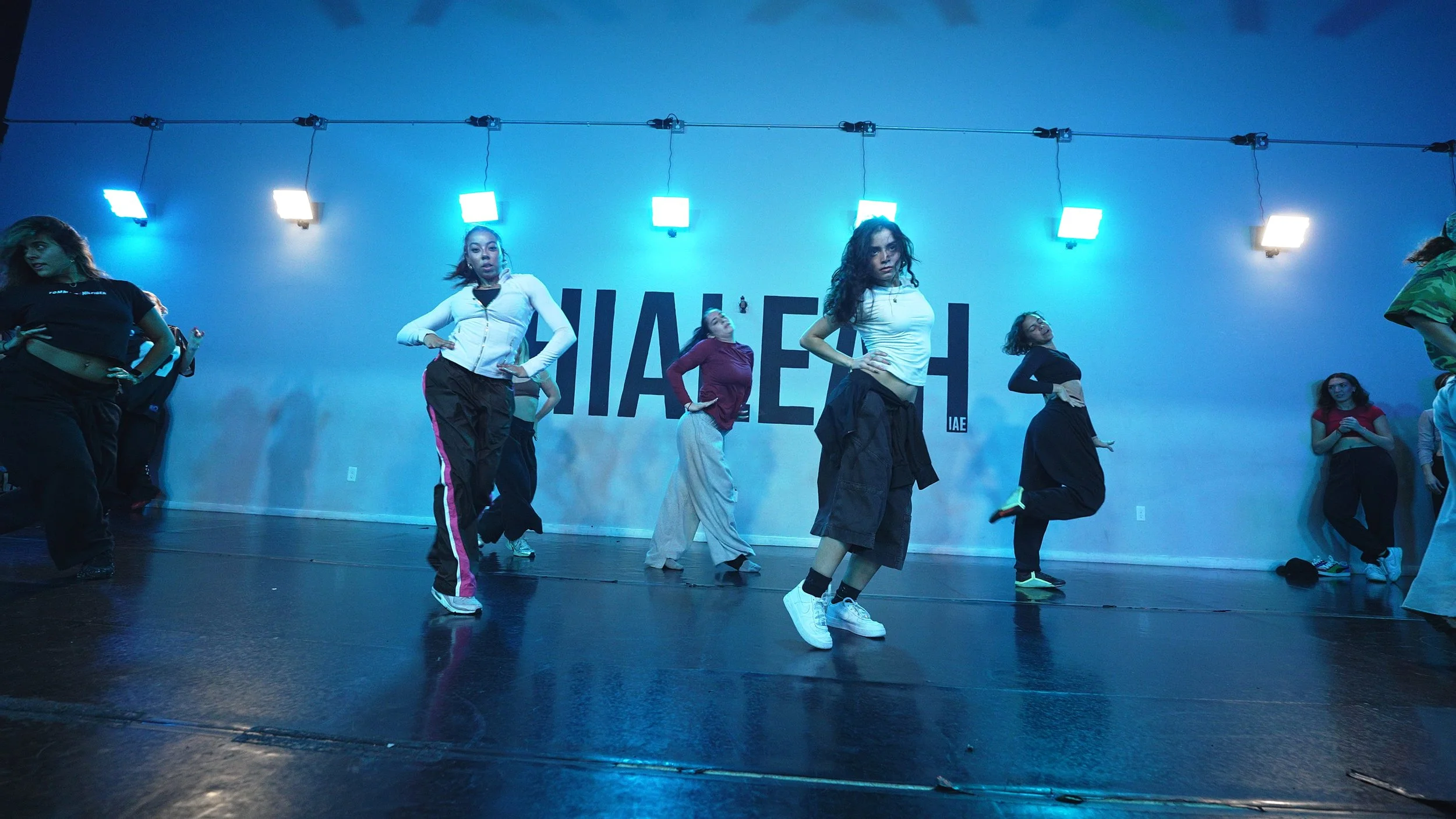 26.02.05 - Adriana - Group 1 - Session Series Workshop