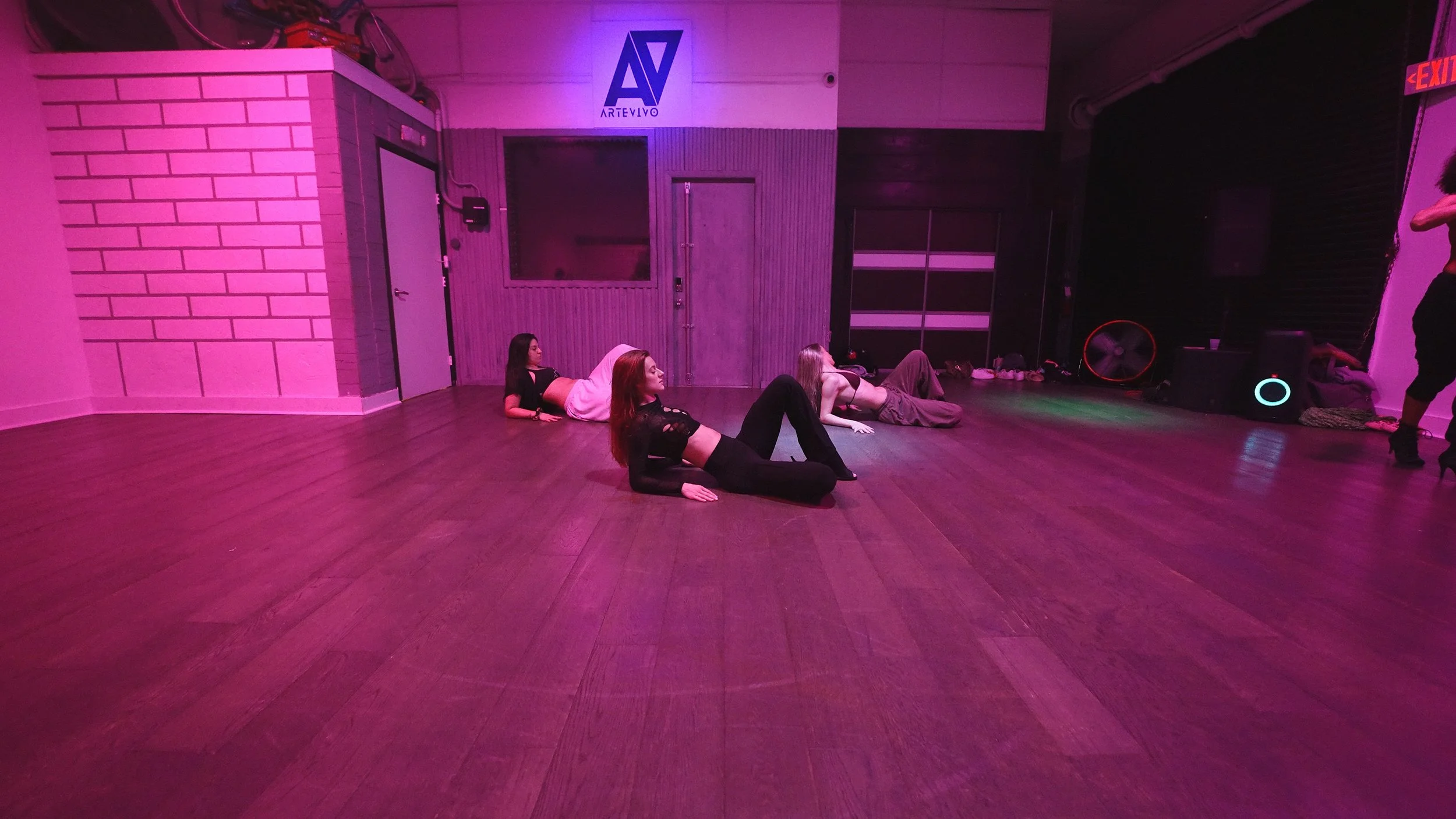 26.04.10 - Group 4 - Gabrielle - Searching - Artevivo (Round 2)