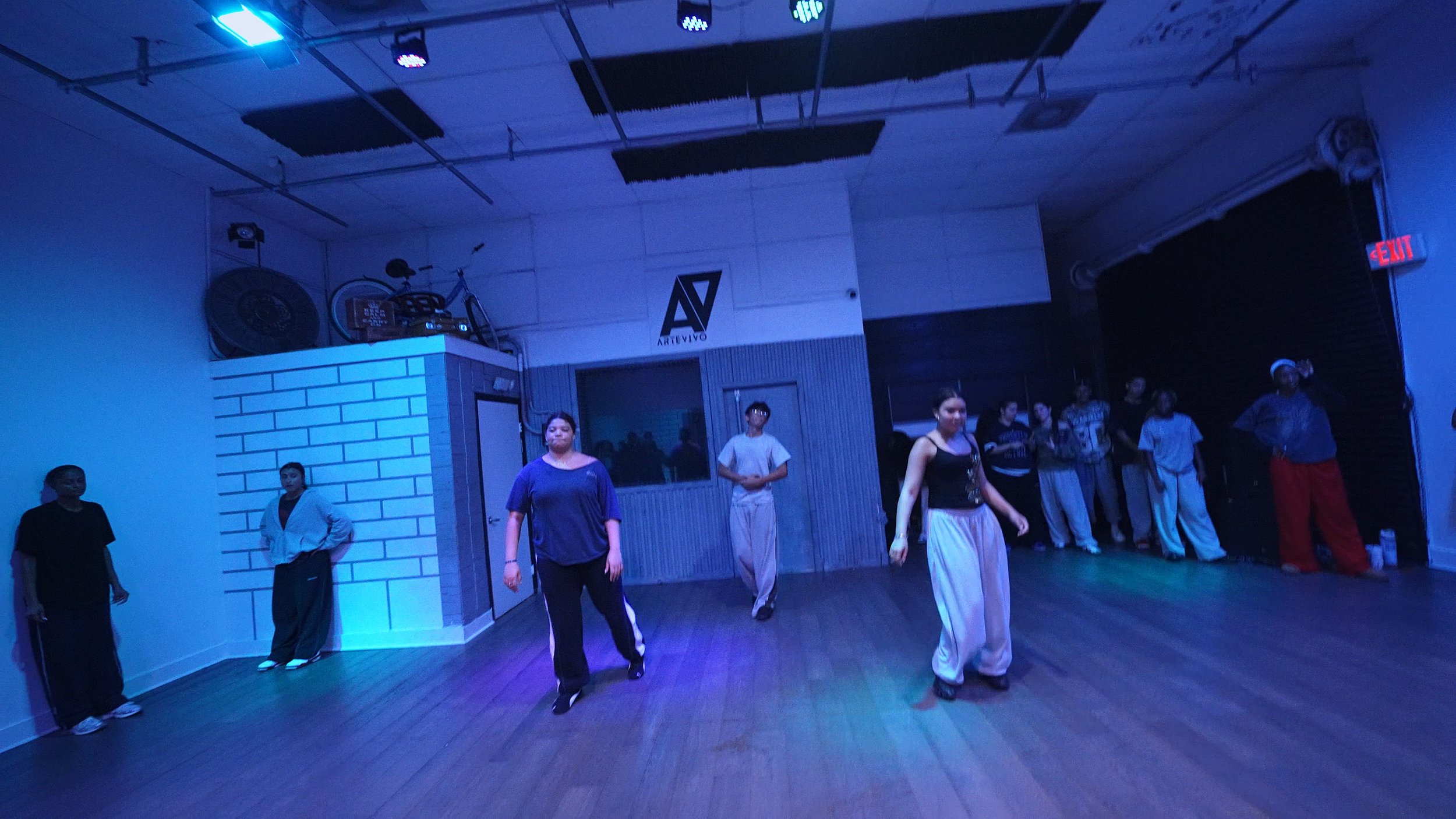 Group 11 - Dust (by @uhhvonte.tv) G Choreography.jpg
