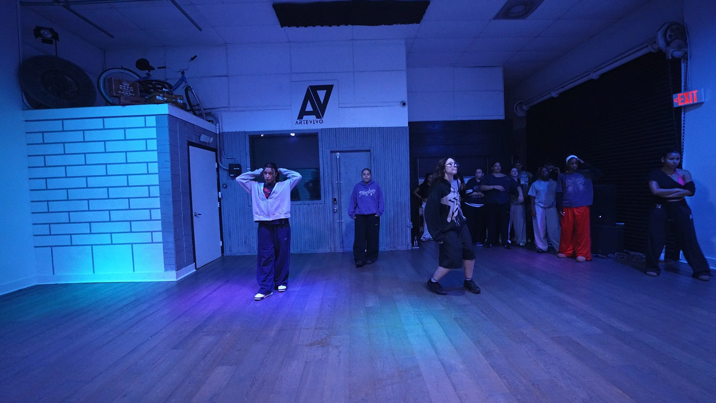 Group 10 - Dust (by @uhhvonte.tv) G Choreography.jpg