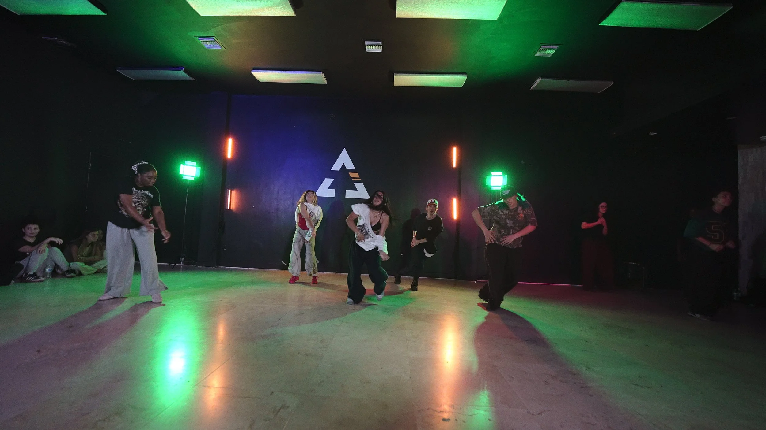 26.03.25 - Group 8 - Bee - Lost - Cambio