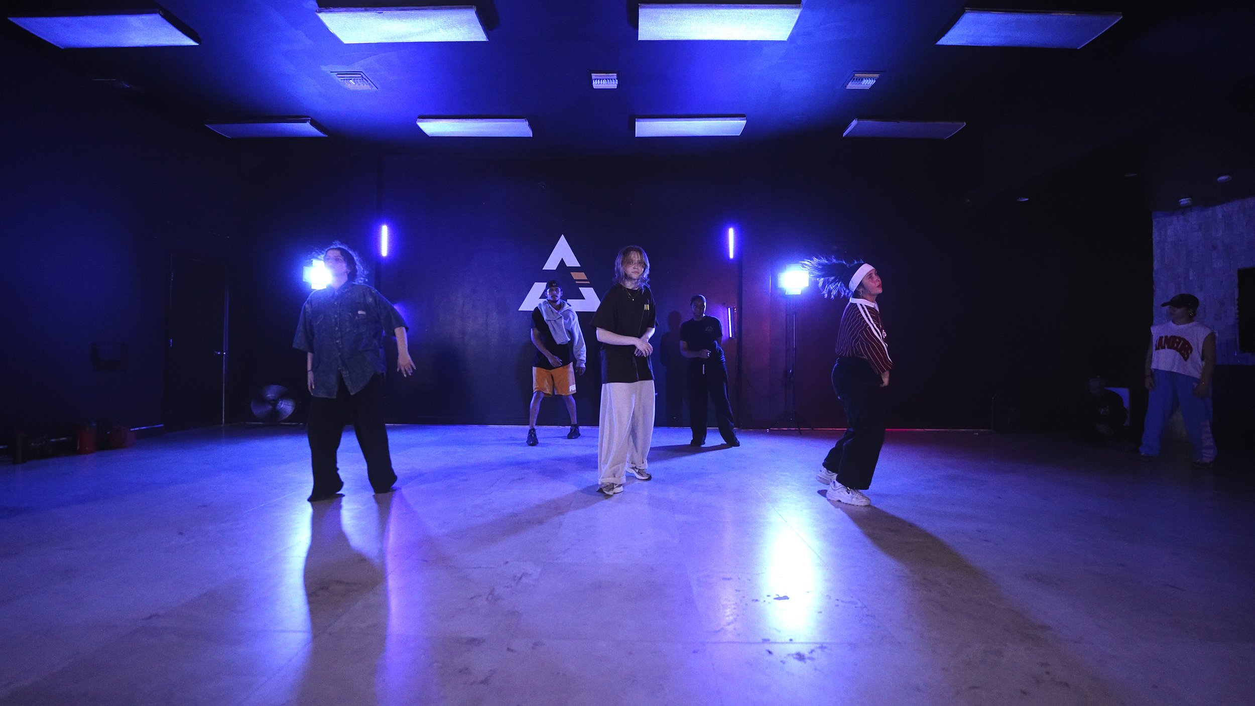 26.03.27 - Group 1 - Gaby - R.I.P - Cambio