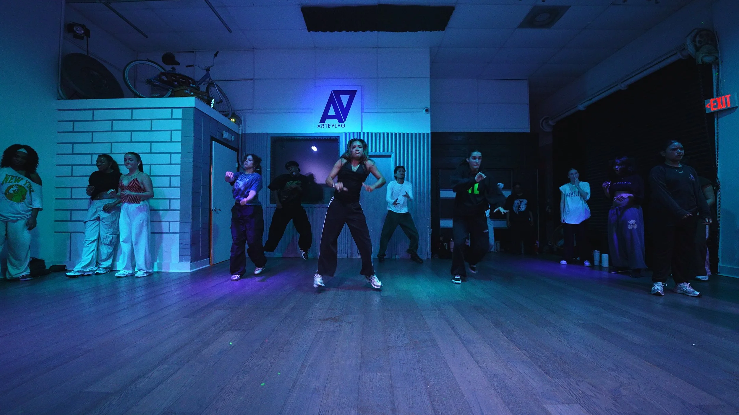 26.03.12 - Group 1 - G - Take Care R2 - Artevivo