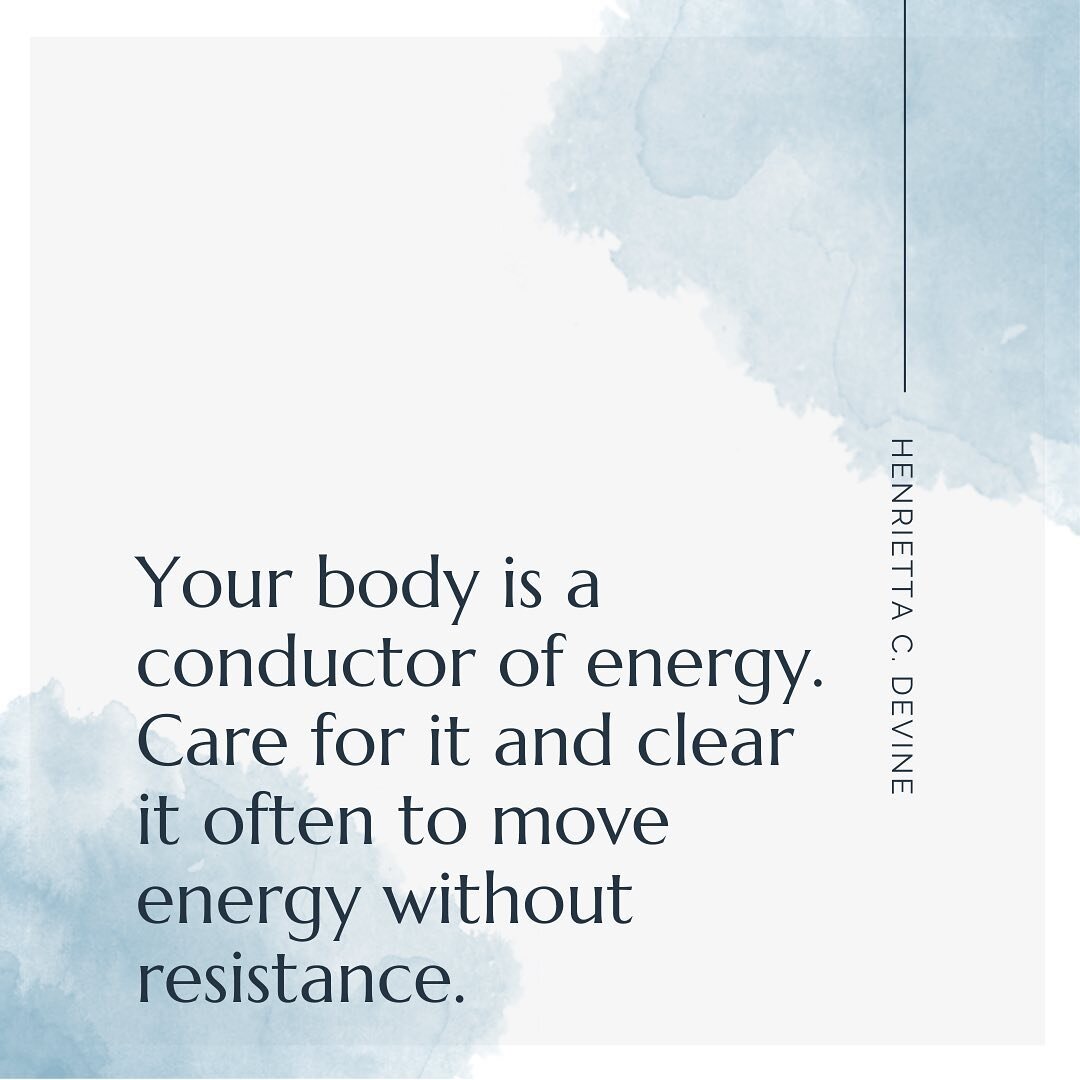 What if I told you the secret to begin aligning your energy body?

Your body is a conductor of energy. Care for it and clear it often to move energy without resistance.

We can start settling our energy by aligning our frequency to Nature: sun, sea s