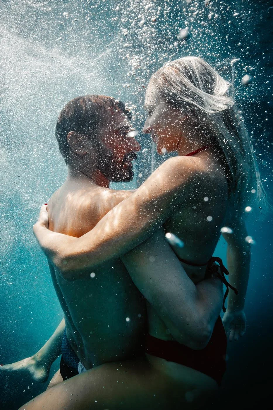 Saint Eole-40holiday-photography-lefkada couple underwater.jpg