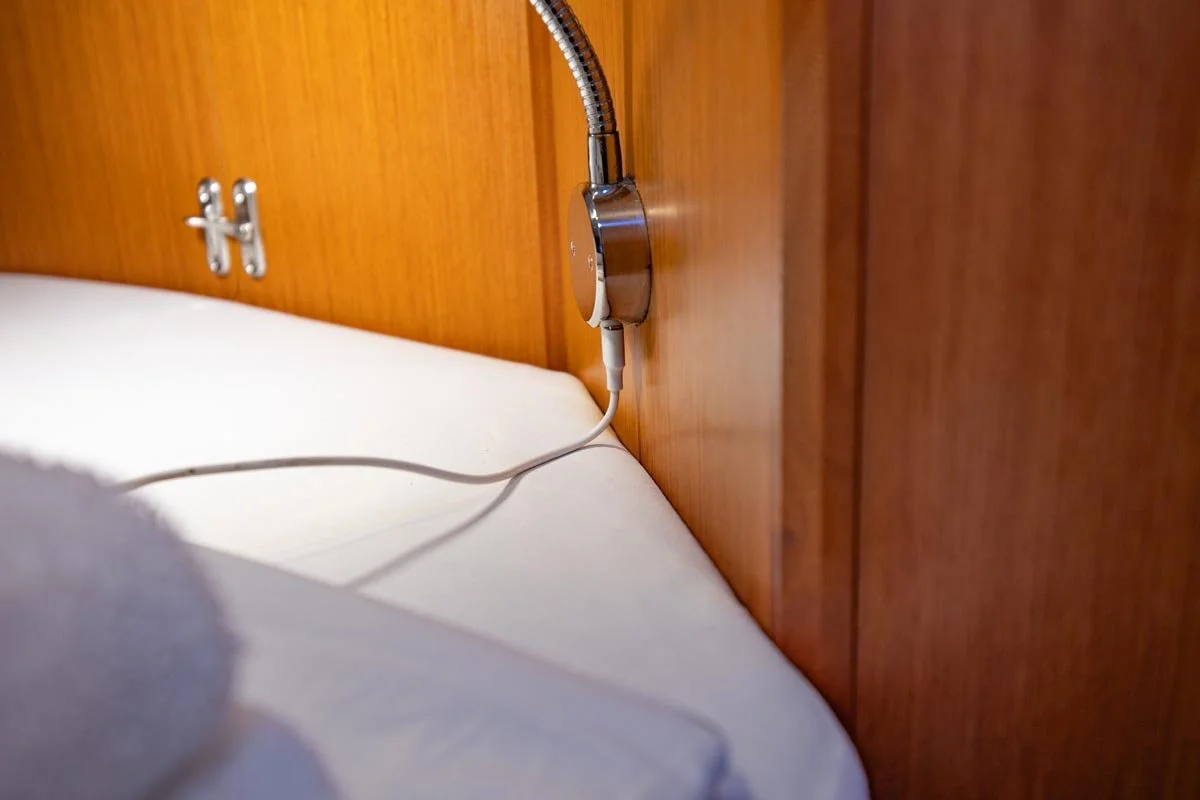 Bavaria C42 Arian-marine-photography-lefkada interior.jpg