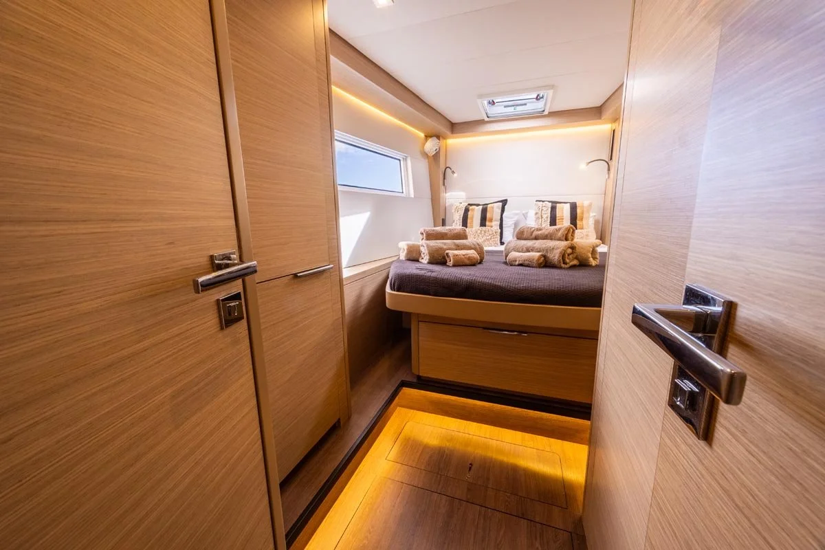 Lagoon 51 Brown-marine-photography-lefkada interior.jpg