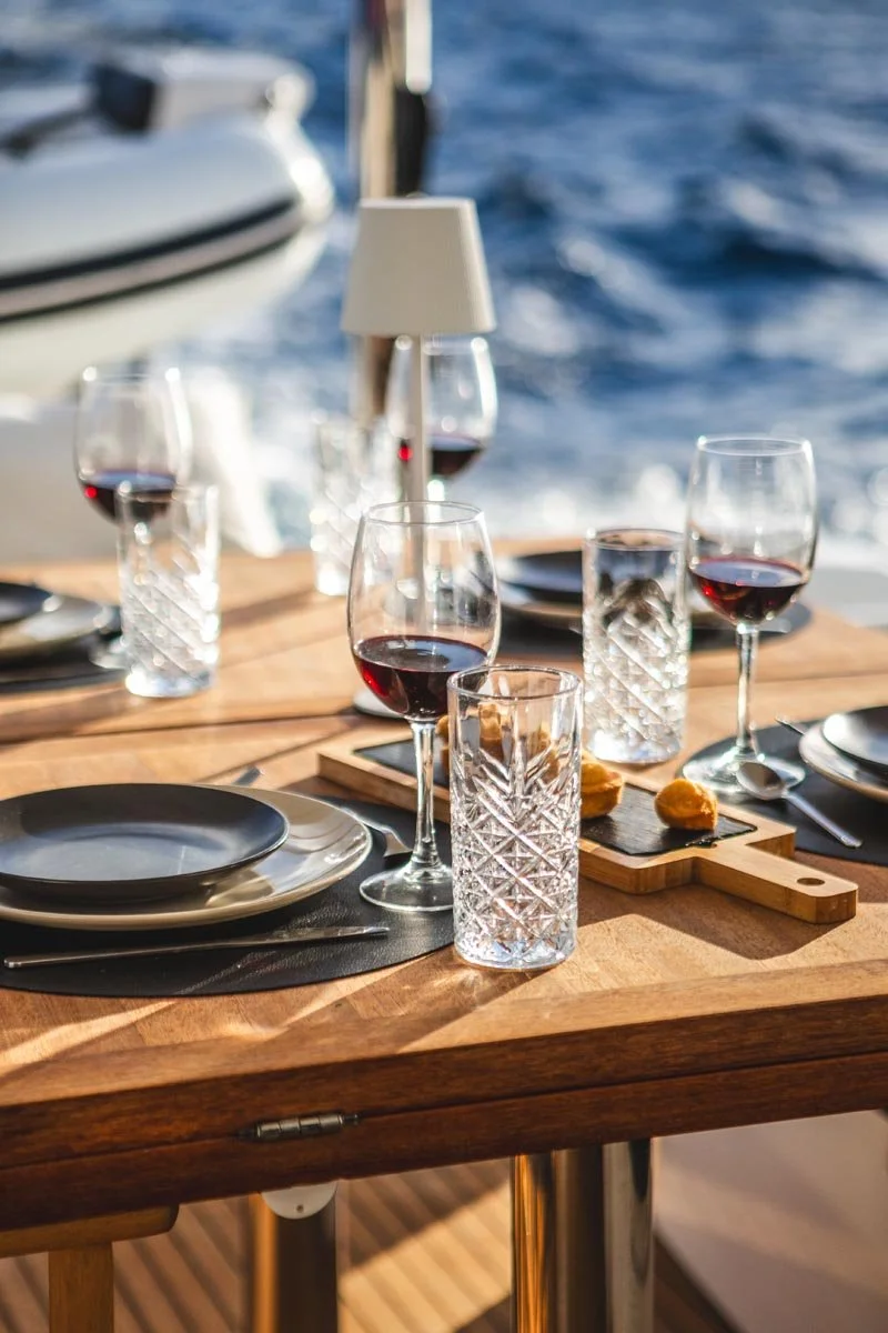 Lagoon 51 Brown-marine-photography-lefkada table.jpg