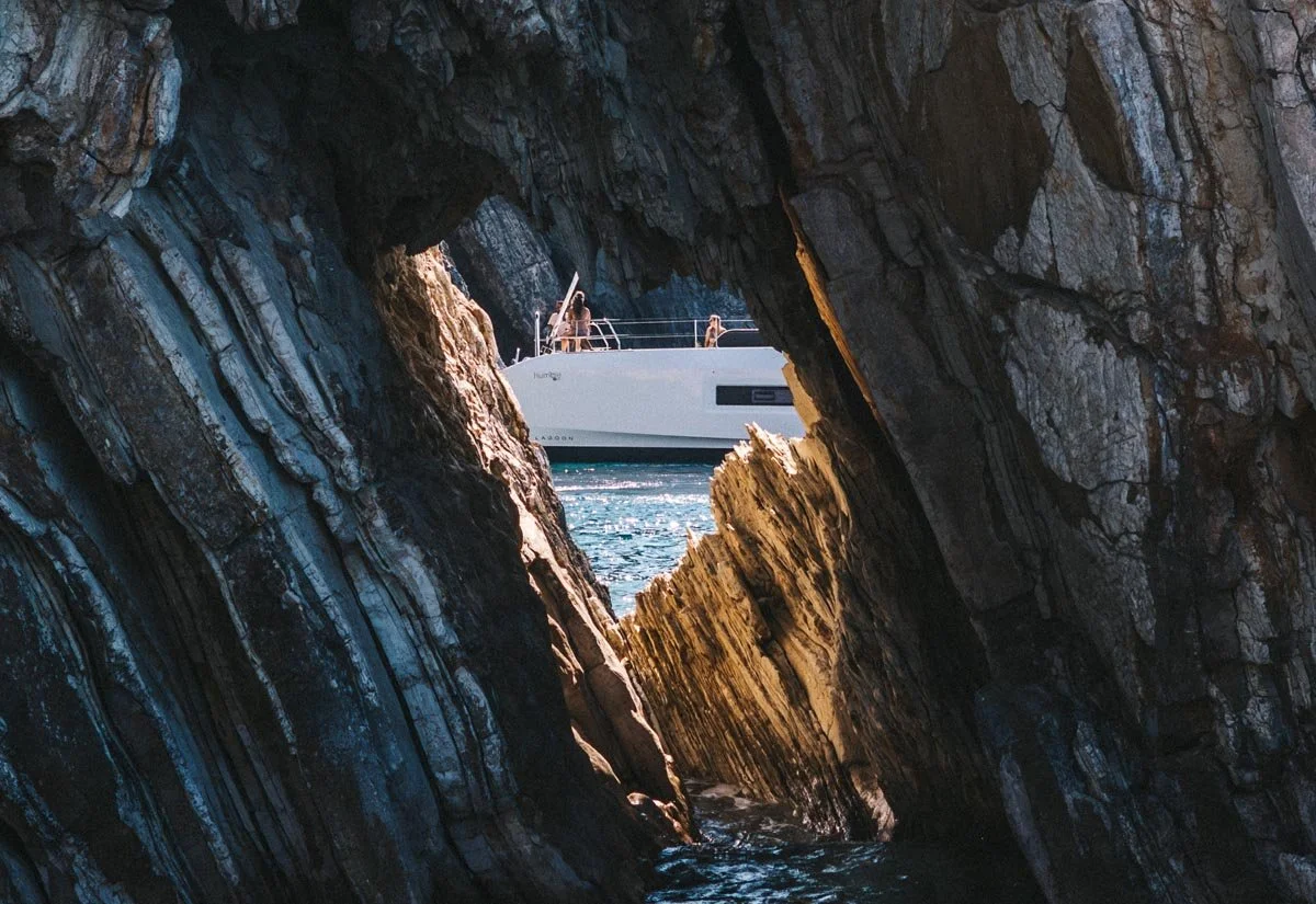 Lagoon 55 Humble One-marine-photography-lefkada through cliff.jpg