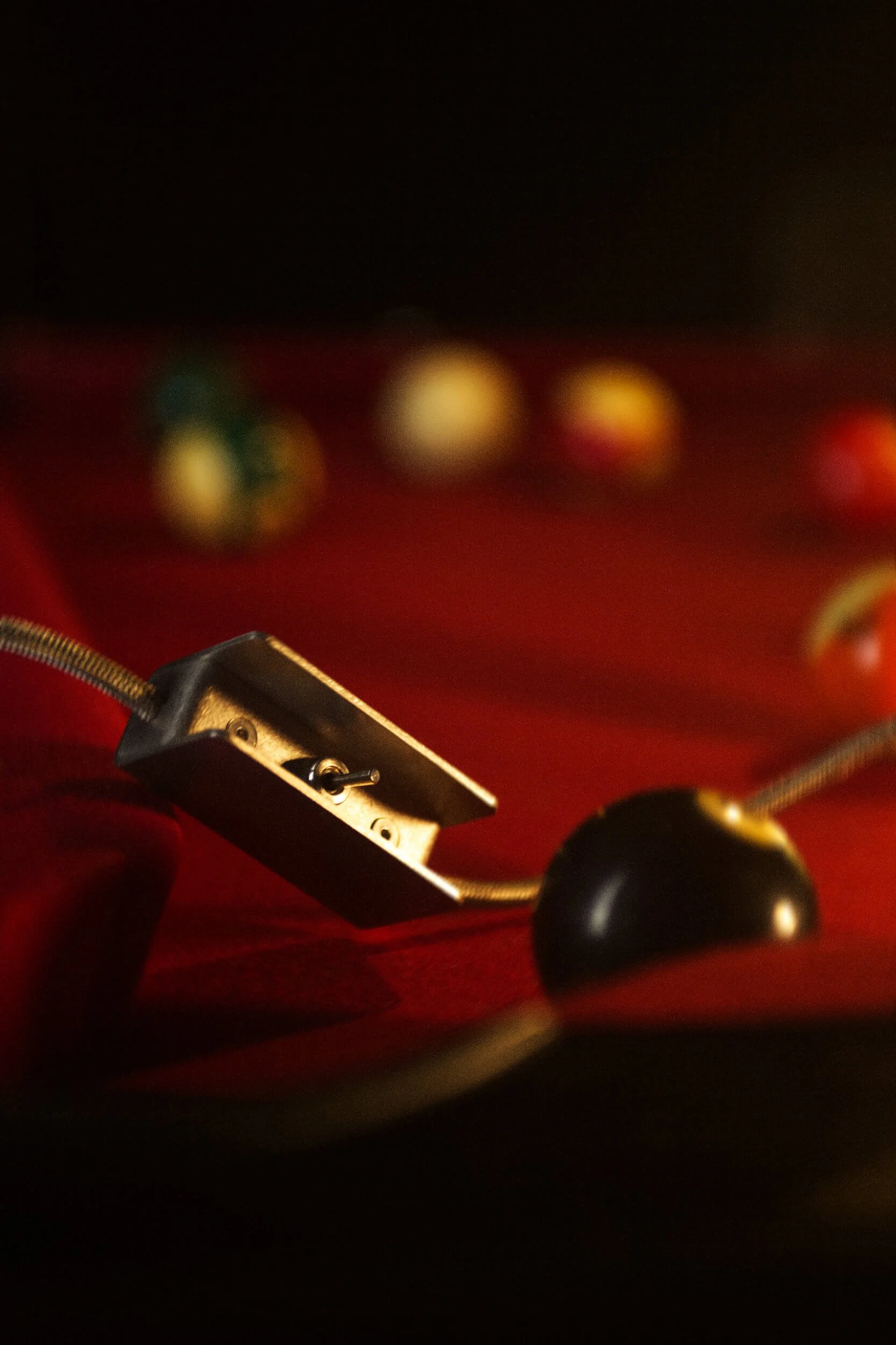 TADAN Lichtschalter angelehnt an einen Billardtisch