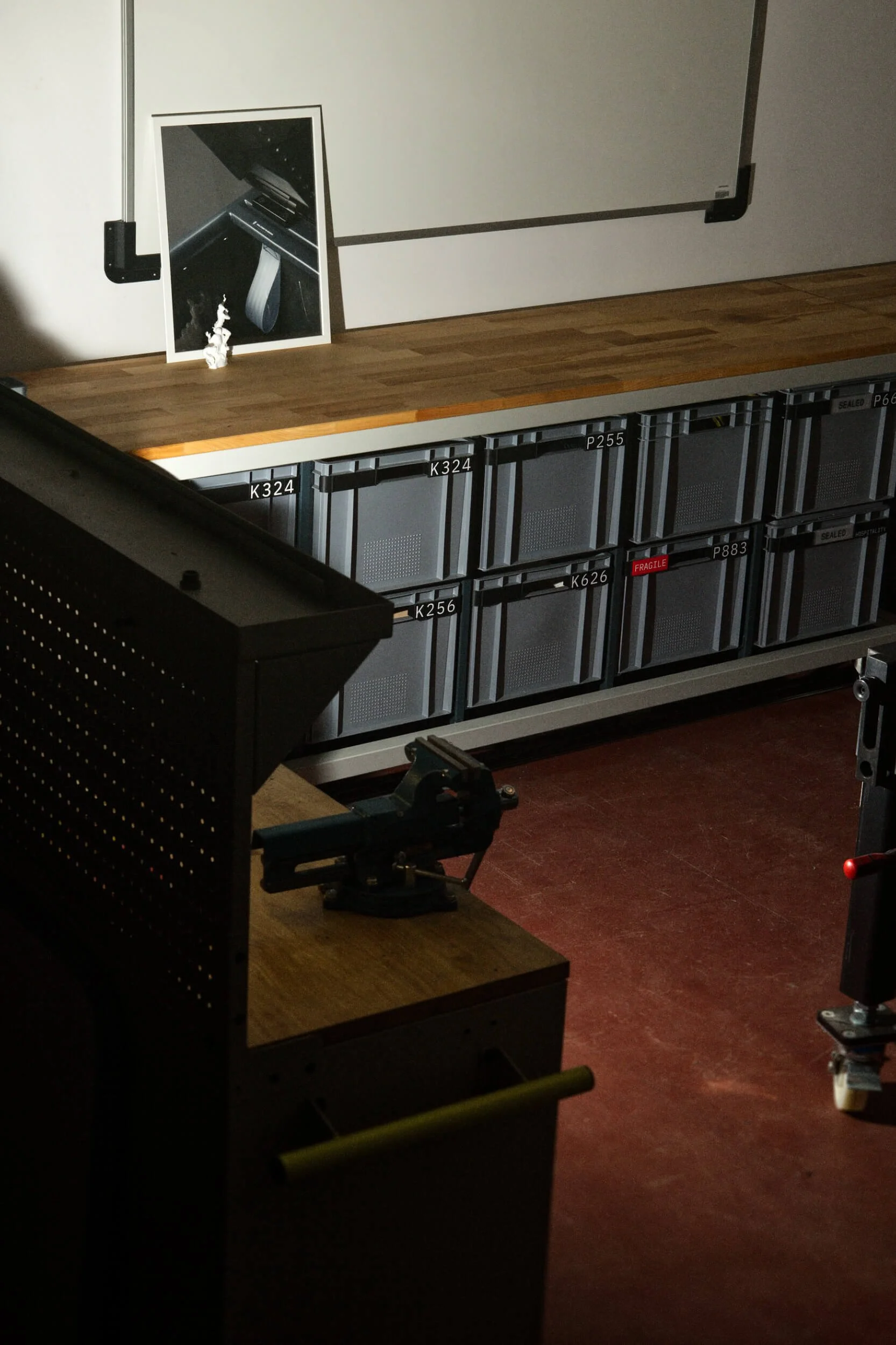 Das Bild zeigt einen Werkstattausschnitt von VINTER Design.