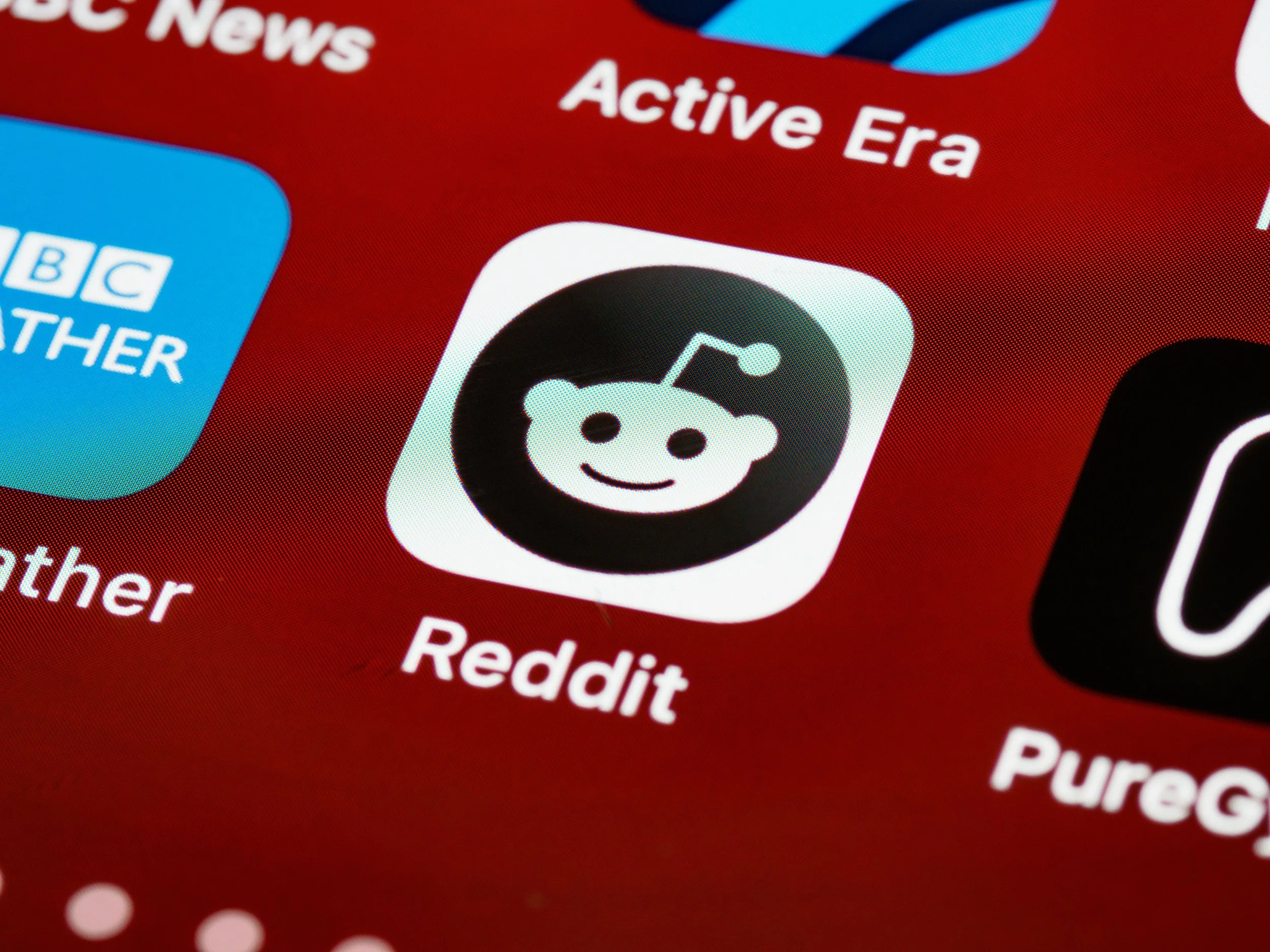 The Complete Beginner's Guide to Reddit Ads for Businesses