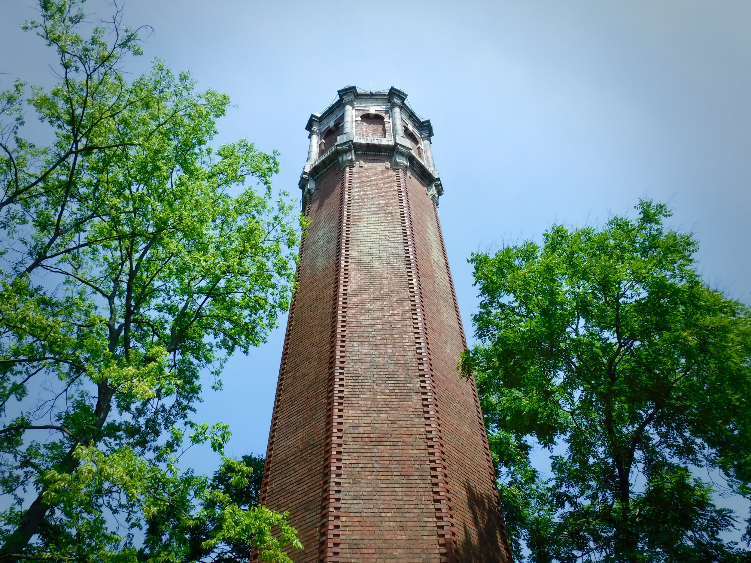 93-AxelJones-VanderbiltTower.jpeg