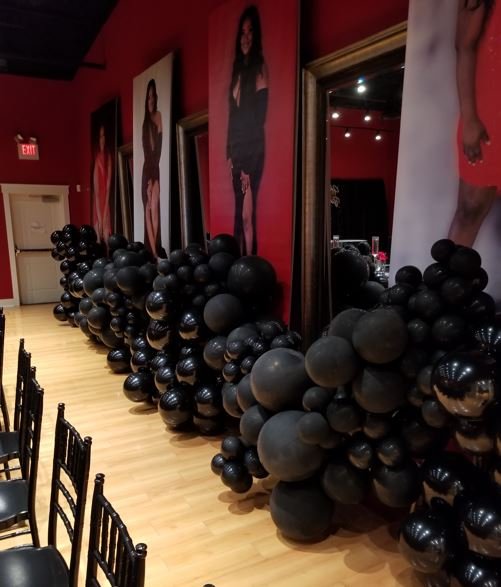ballroom-rental-black-balloons.JPG