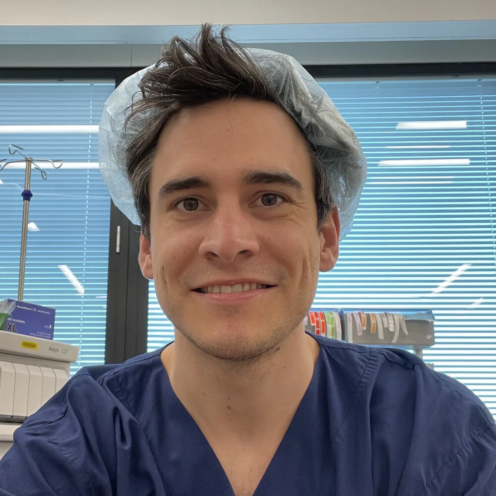 Our Surgical Team | Mr Vishal Pai Orthopaedic Knee Surgeon