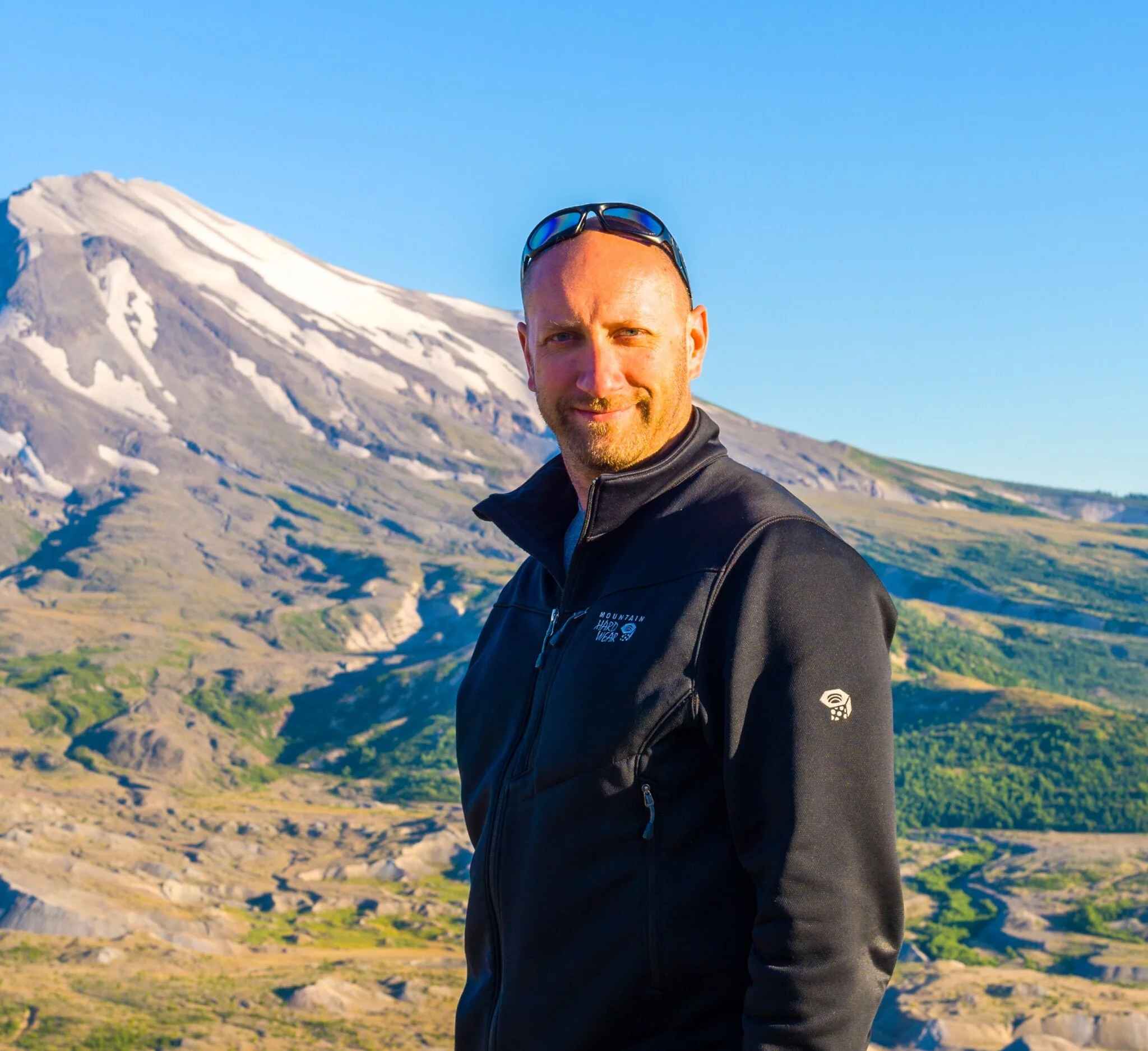 Portrait of Andrew Sambuceto, a fine art landscape and nature photographer based in Canby, Oregon, shooting outdoors in the Pacific Northwest.