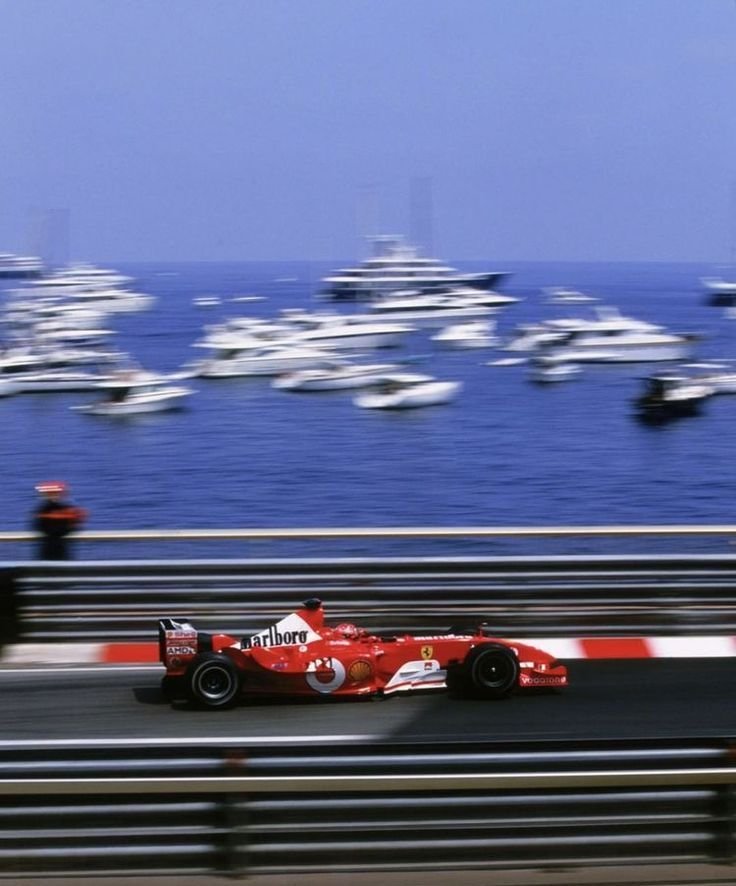 Revving Engines and Reverberant Sound: Noise in Formula 1