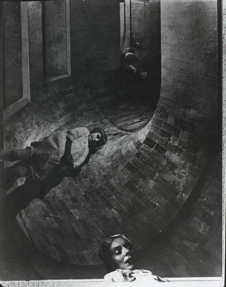Figure 5. Dora Maar, Silence, 1936, photomontage, Centre Georges Pompidou, Paris.
